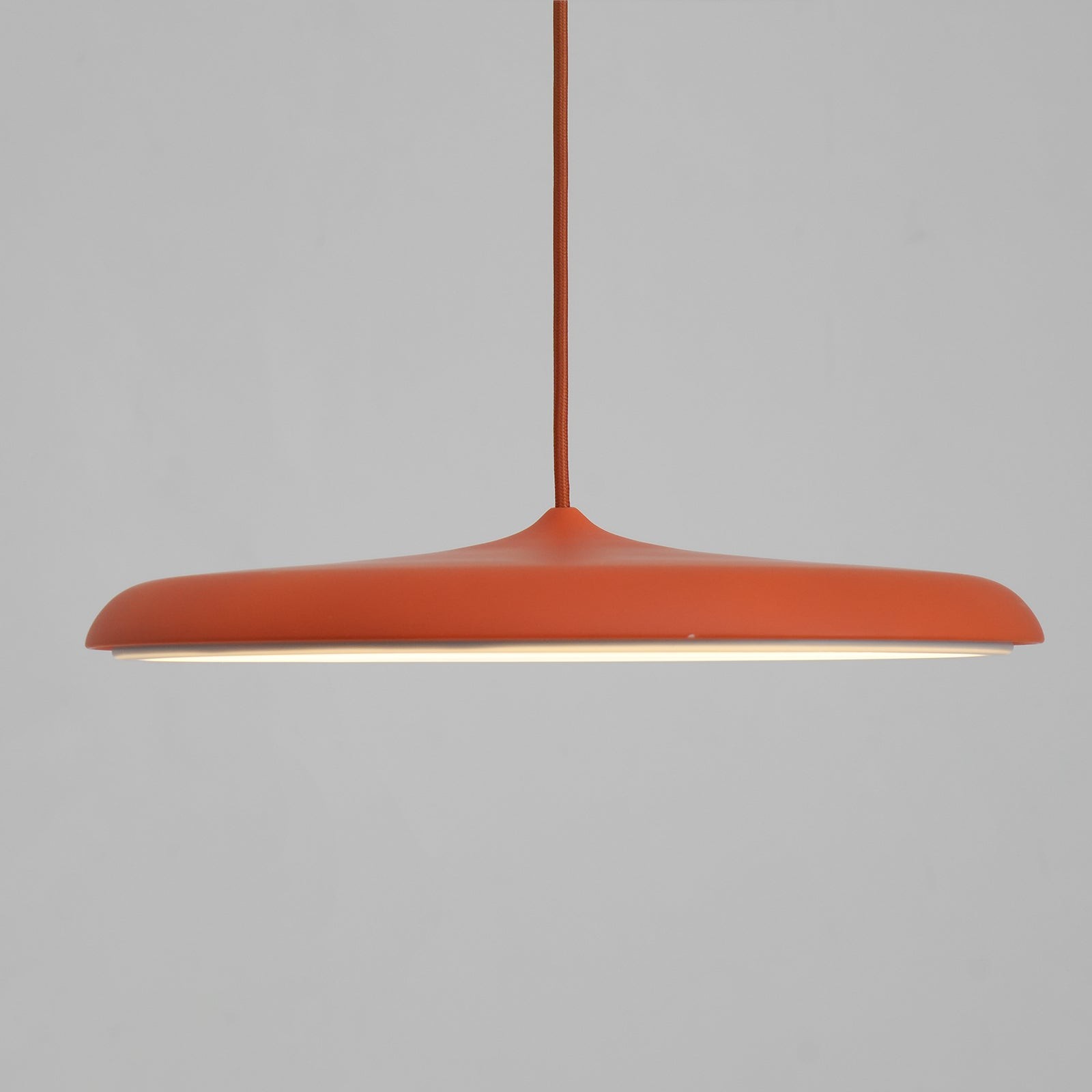 Simple Modern Fashion Pendant Light M144
