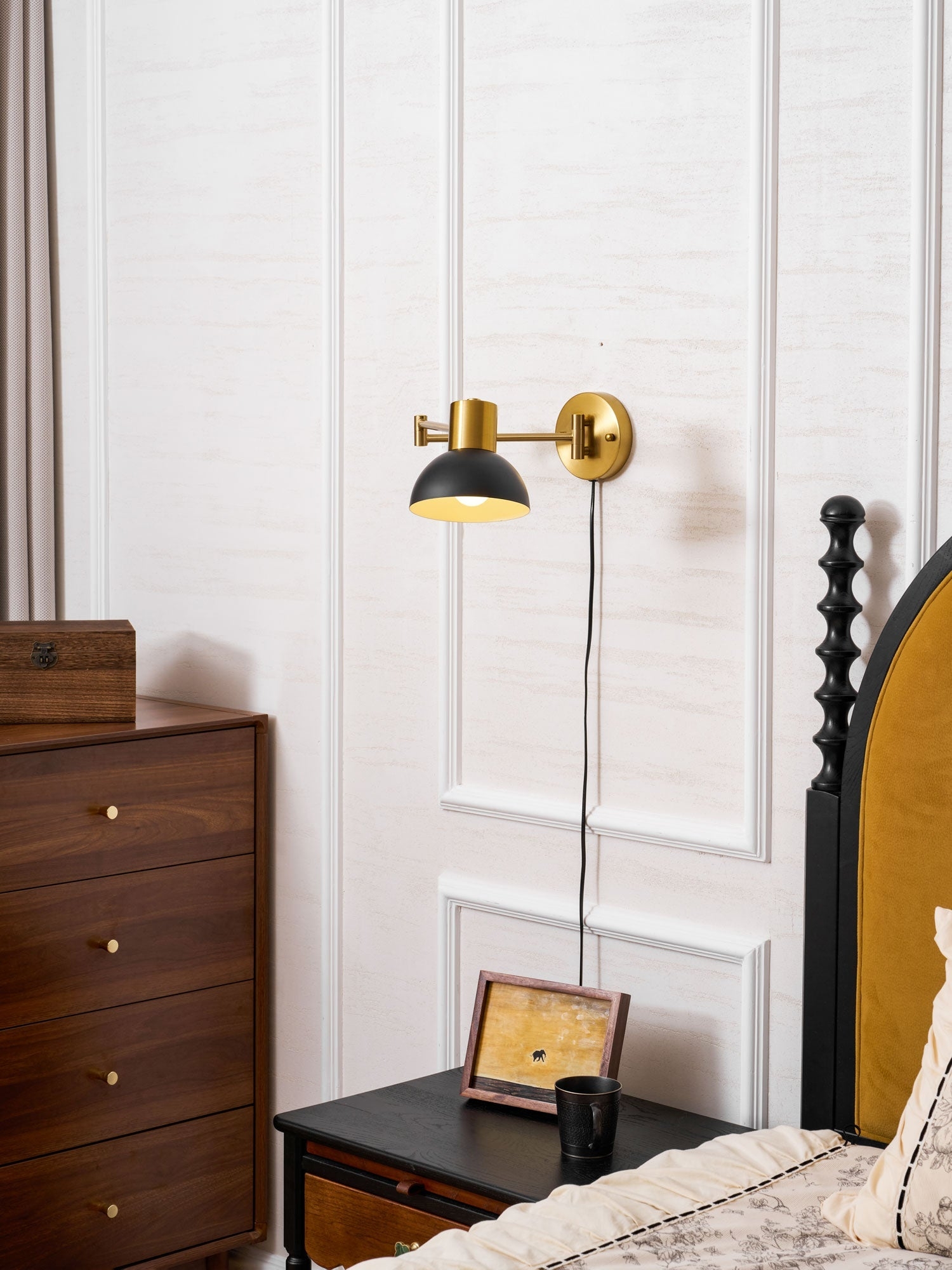 Adjustable Arm Plug In Wall Lamp D371