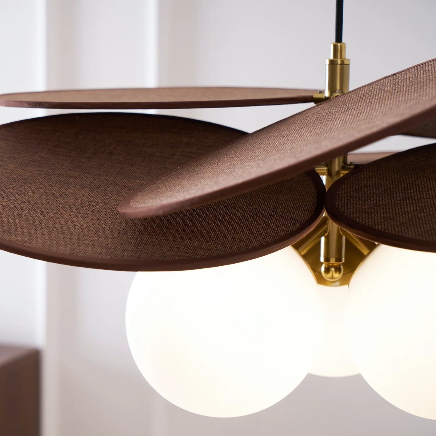 Orrise Artistic Layered Petal Pendant Light - Natural Inspired Lamp for Entryway and Bedroom T521