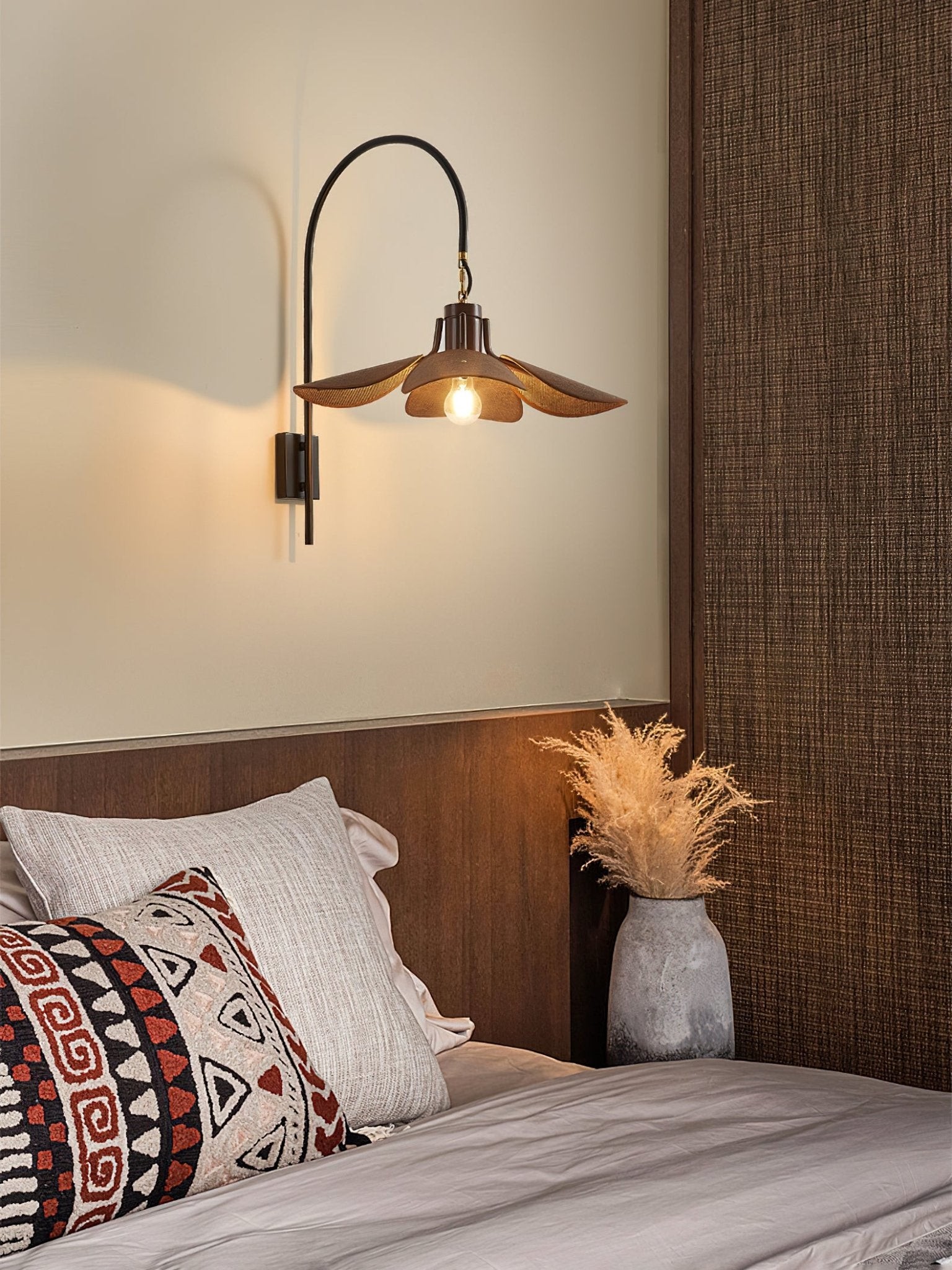 Retro Wabi-Sabi Style Petal Bloom Wall Lamp M33