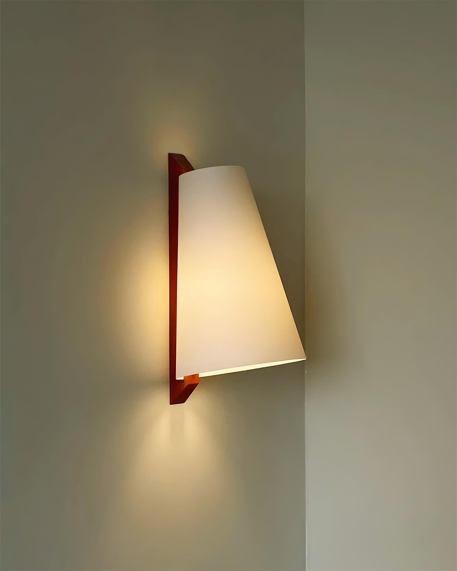 Trianora Wall Lamp D159