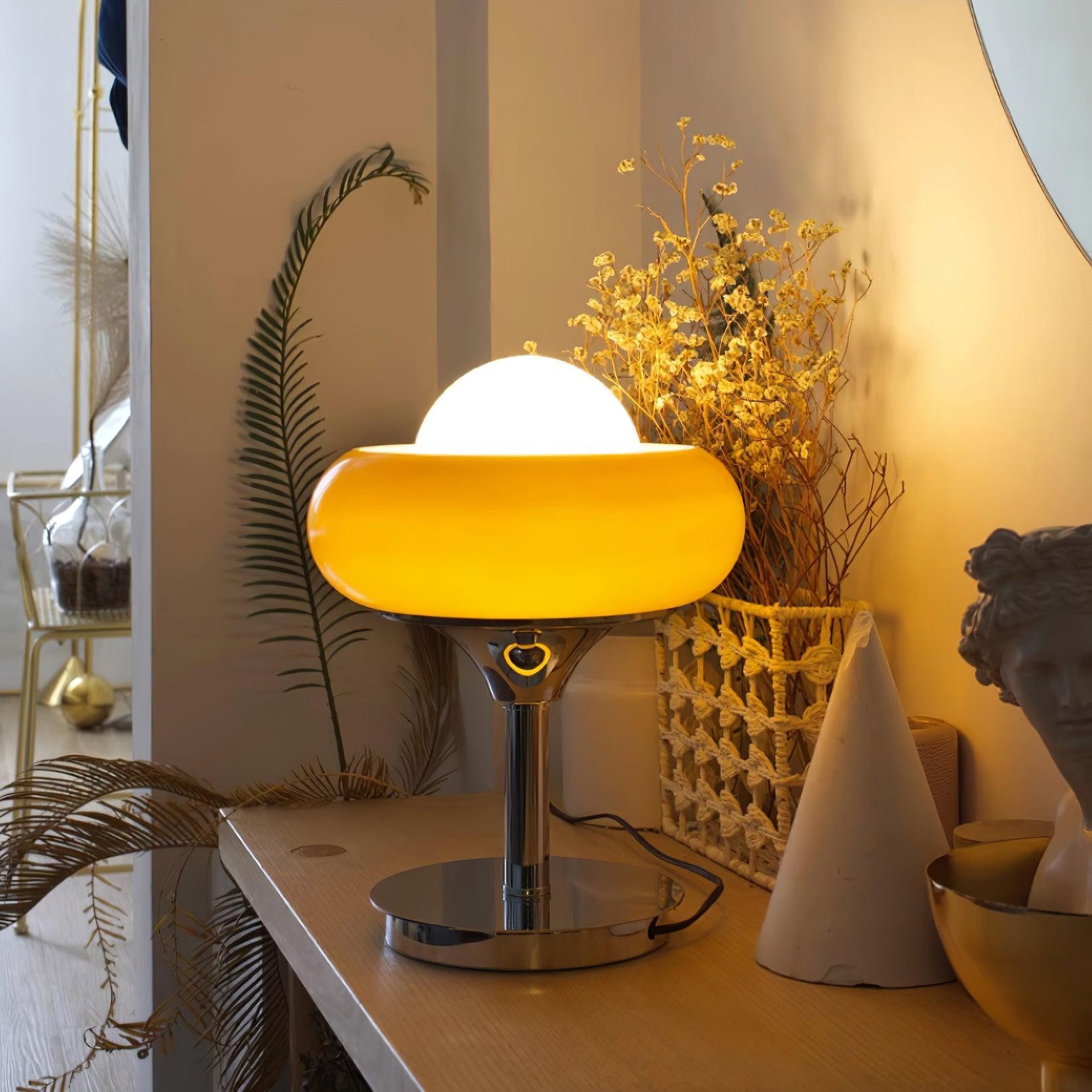 Vintage Cream Table Lamp for Bedroom M153