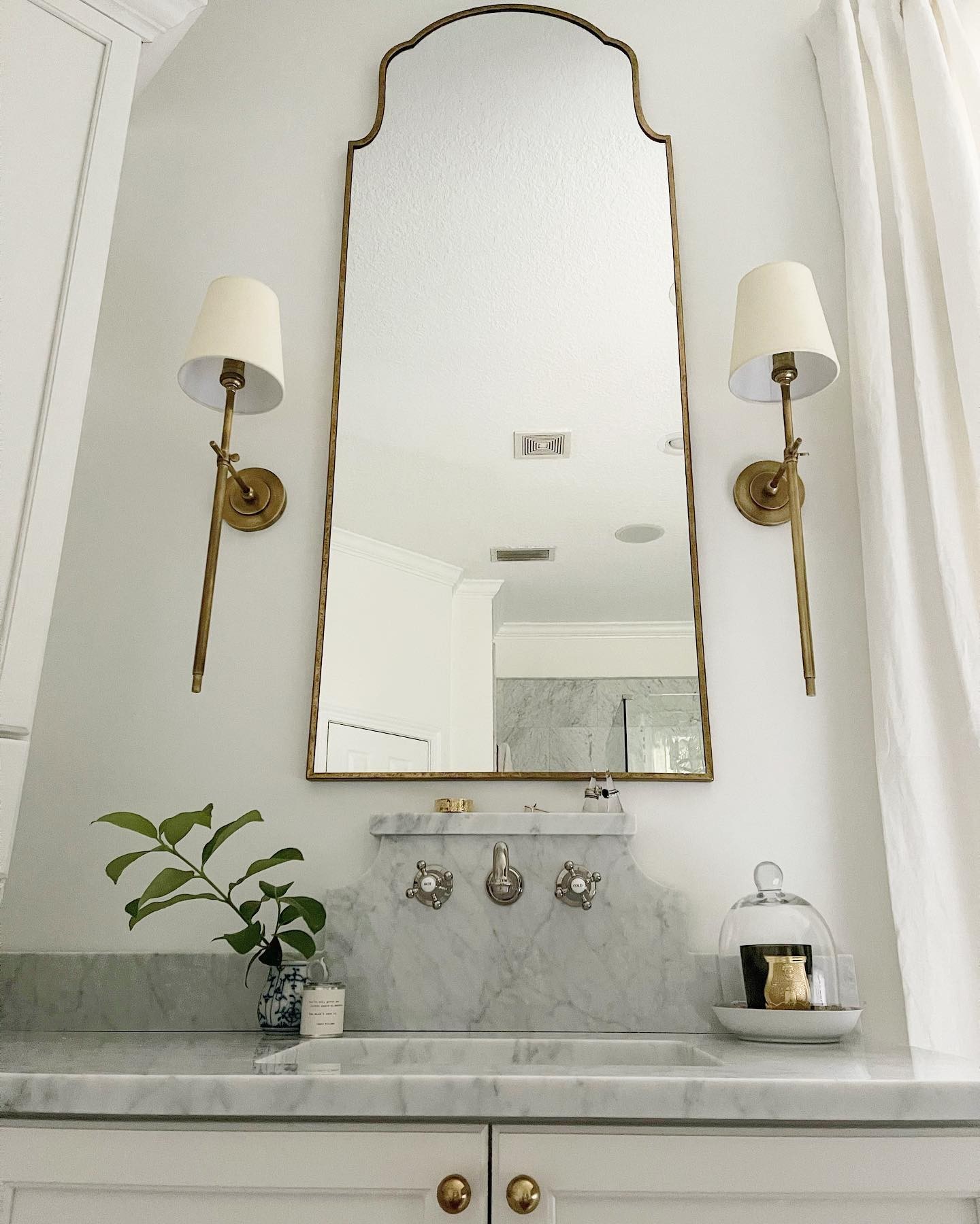 Bryant Wall Lamp T441