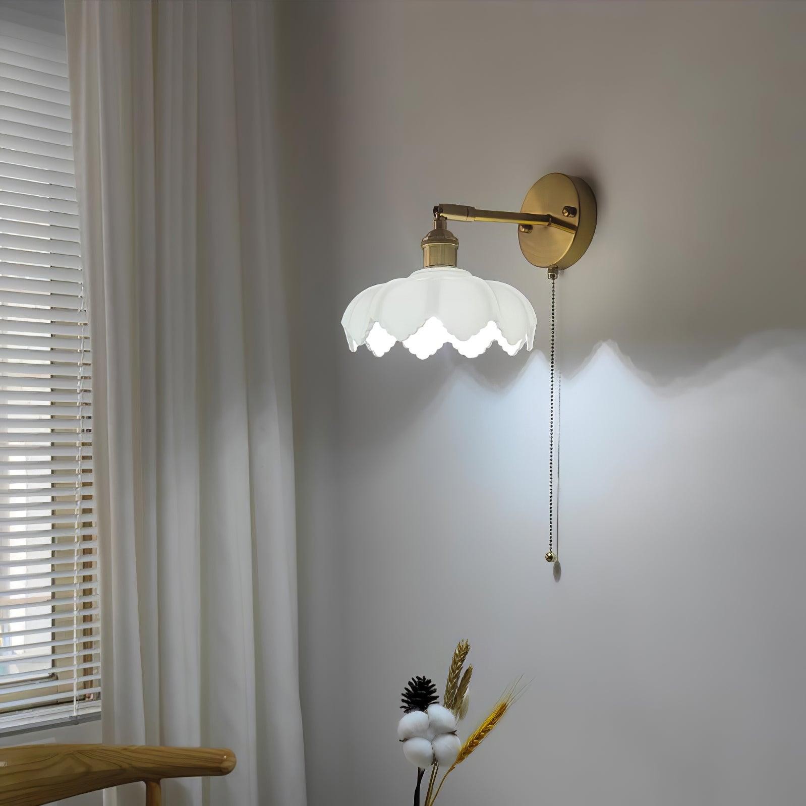 Lotus Rotatable Wall Lamp M459