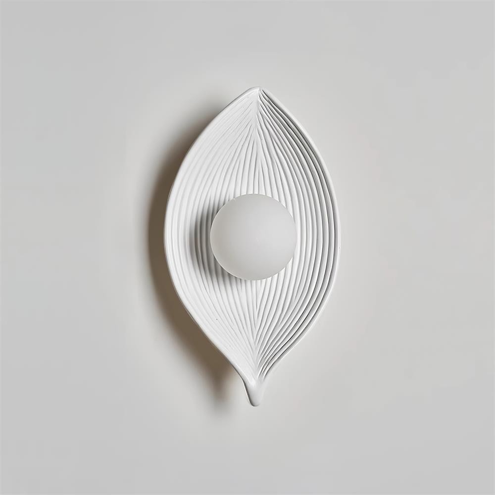Contemporary Nordic Leaf Resin Wall Light M369