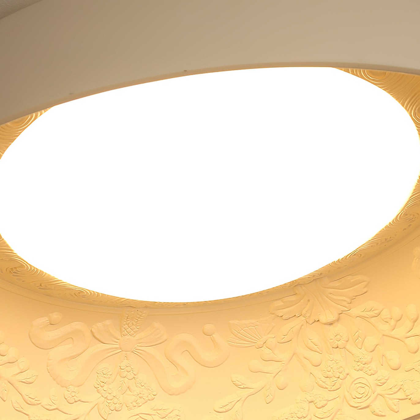 French Romantic Carved Round LED Ceiling Lamp M365