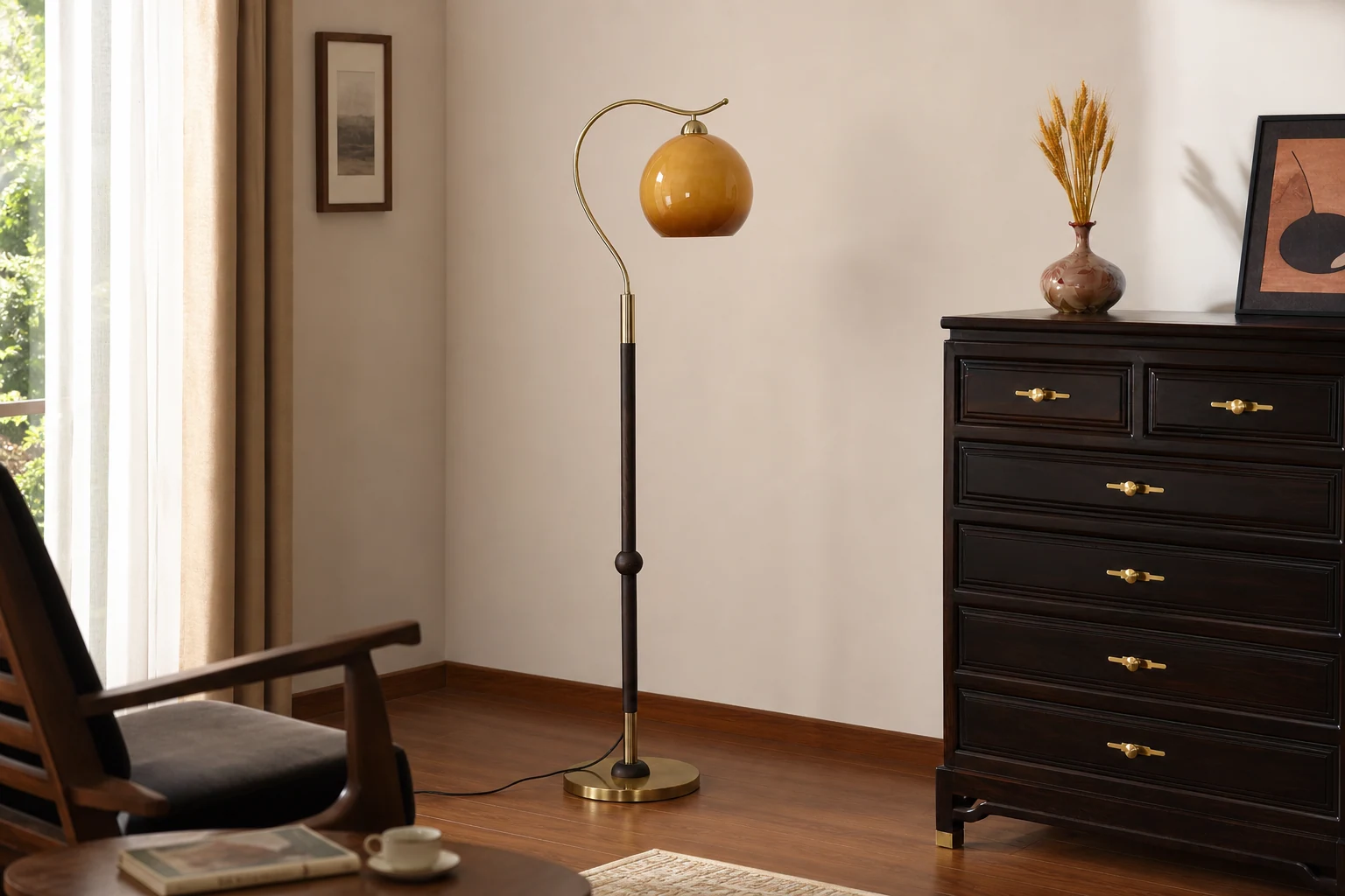 Retro lampa podłogowa do łowienia grzybów w scenie stylu życia