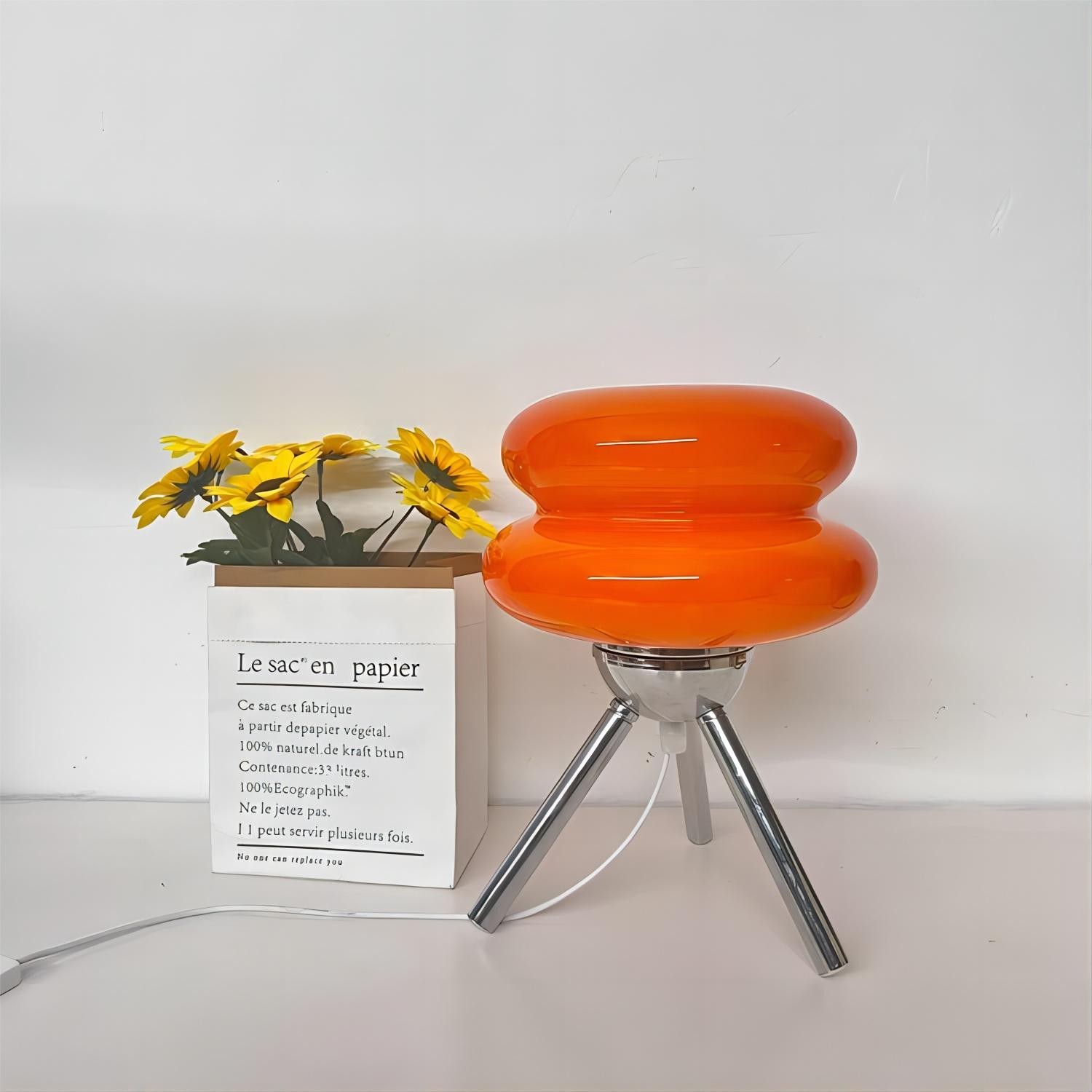 Lollipop Bauhaus Glass Tripod Table Lamp S24