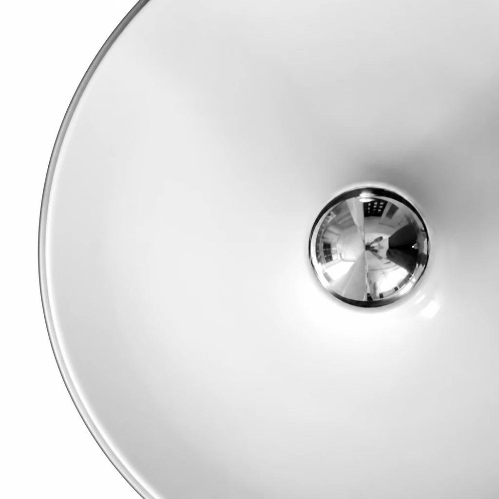 Zbliżenie lampy sufitowej Space Age Disc G93 z metalowym wykończeniem