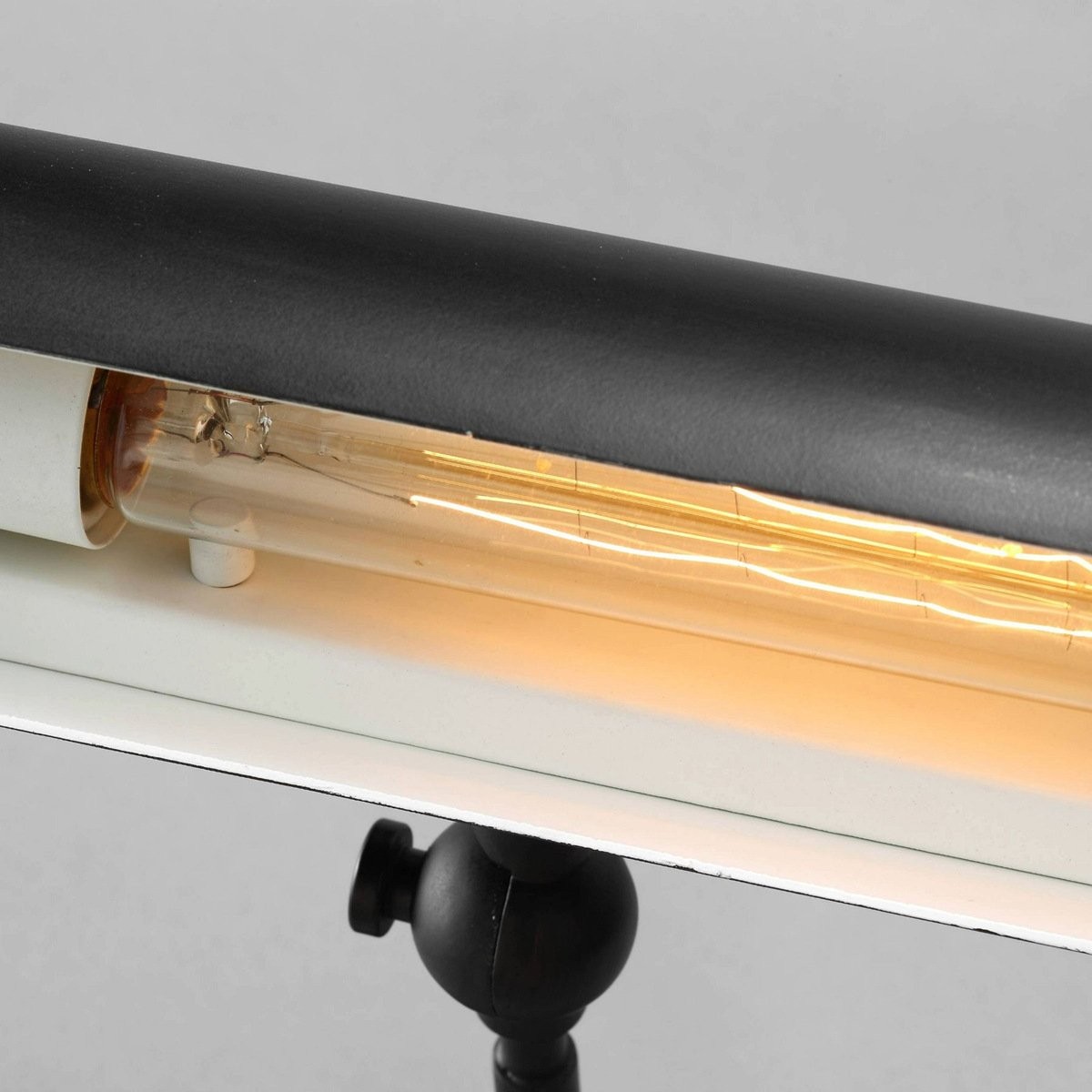 Modo Modern Wall Sconce - Angular Metal Arm Design Industrial Wall Lamp T607