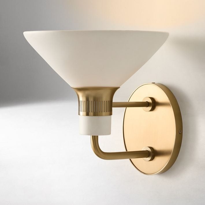 Calvor Vintage-Inspired Bronze Wall Lamp with Porcelain Finish for Hallways & Foyers T128