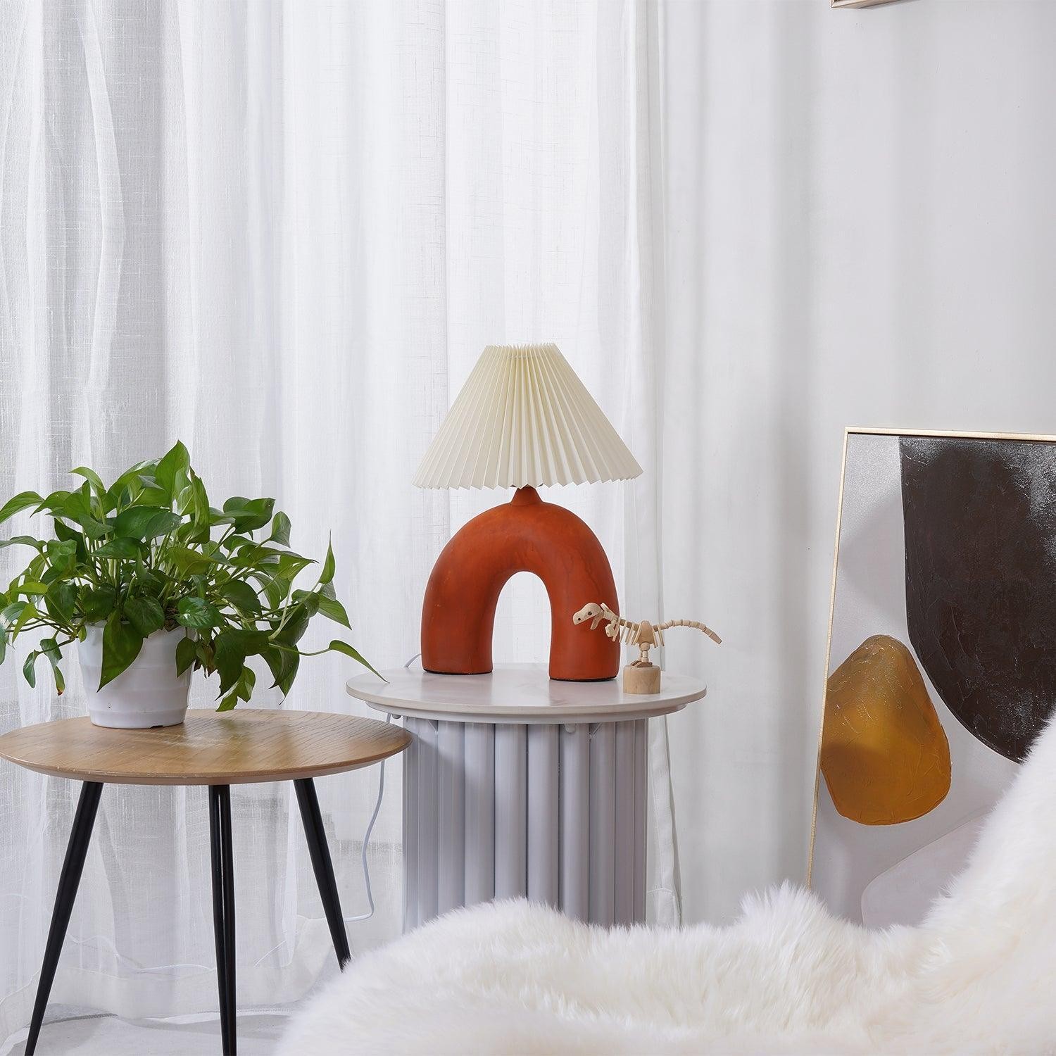 Arched Pleated Table Lamp M495