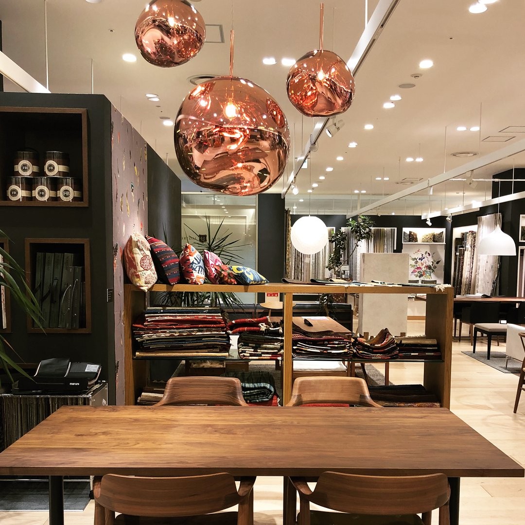 Dynamic Surface Glass Pendant Light S10