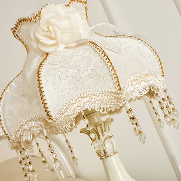 Classic European Vase Base Resin Fabric Table Lamp M108