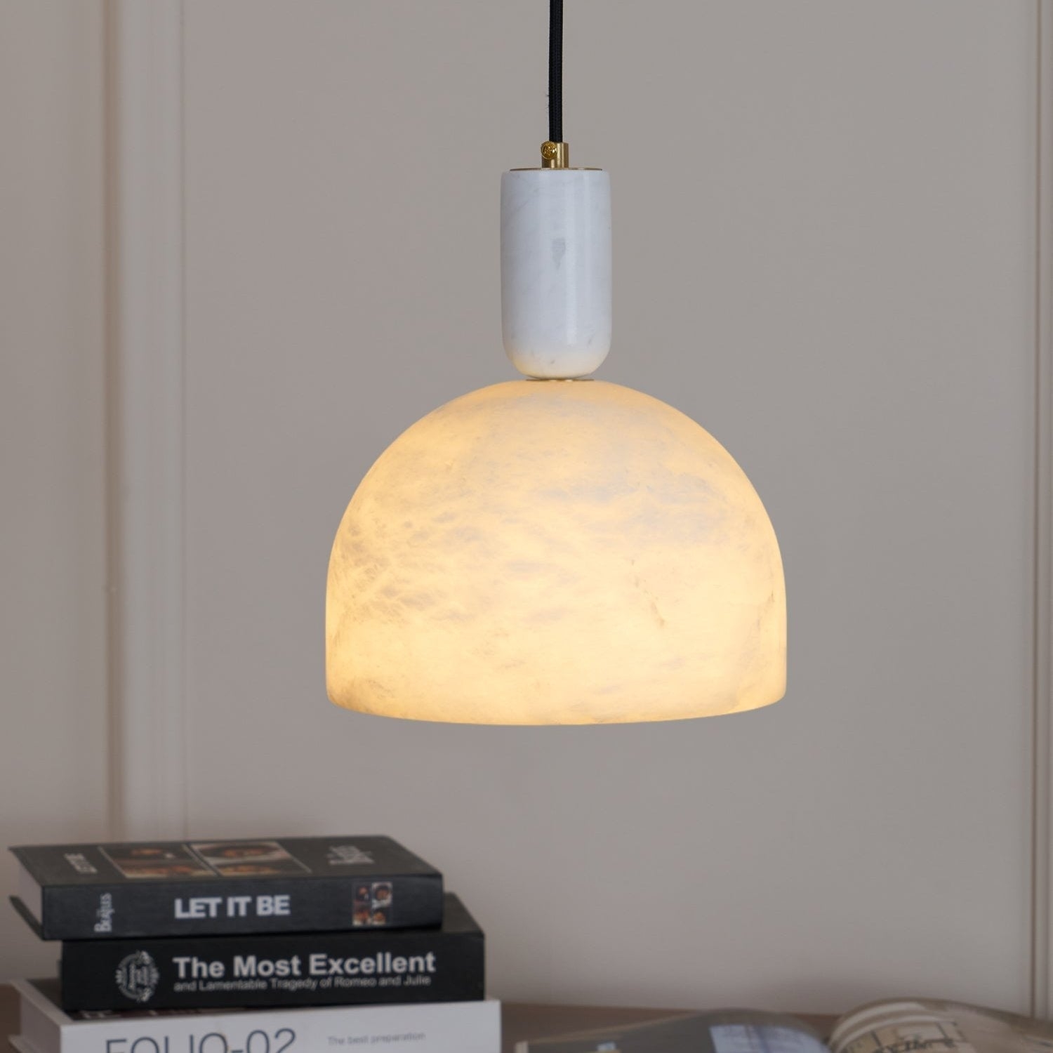Blair Alabaster Pendant Light D355