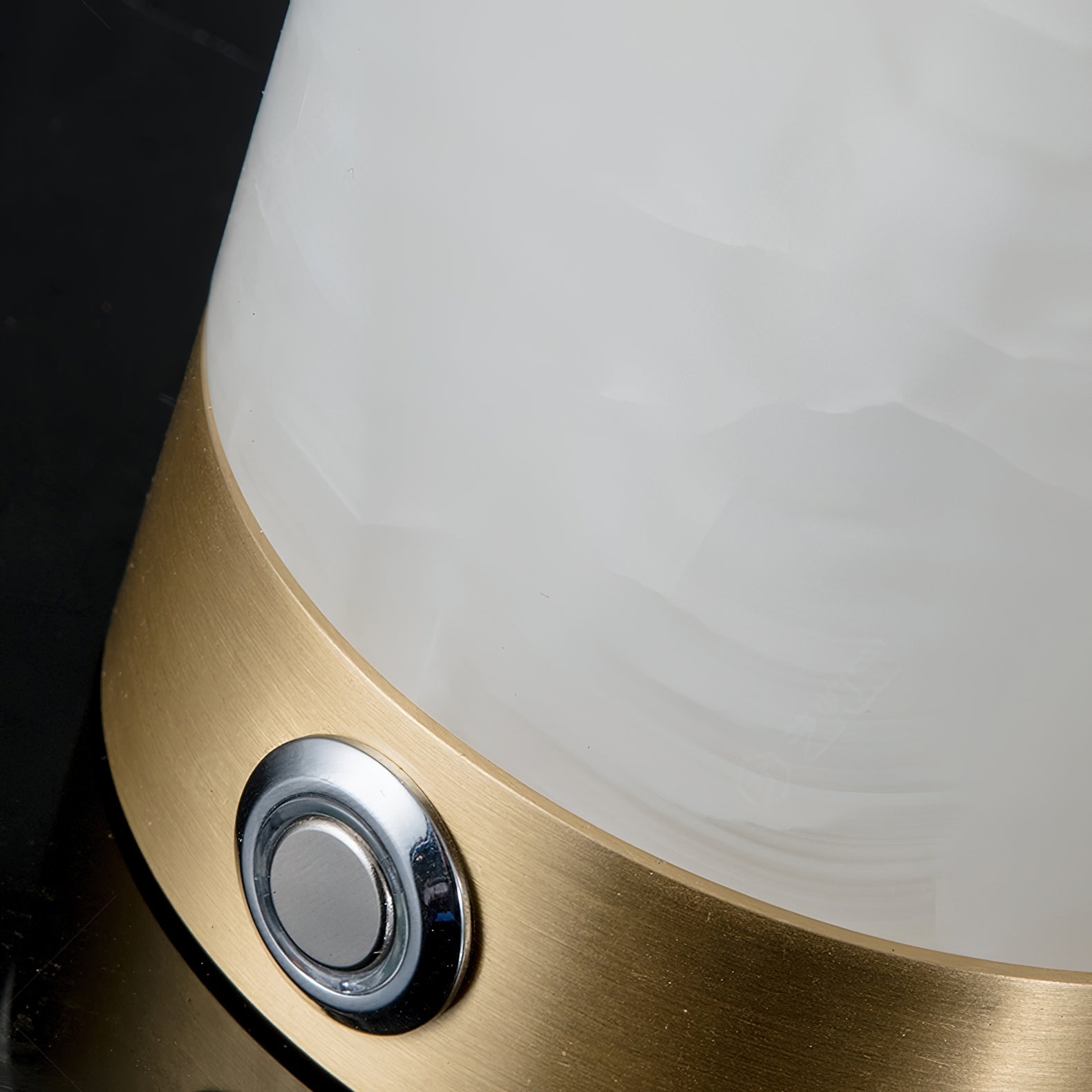 Totem Alabaster Table Lamp D499