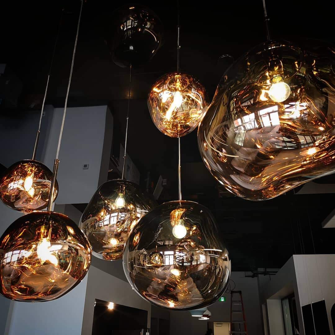 Dynamic Surface Glass Pendant Light S10