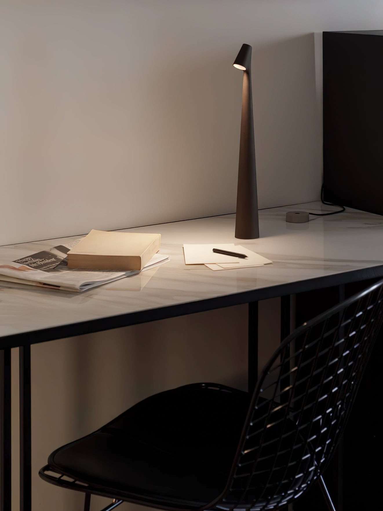 Creative Tall Portable Table Lamp M497