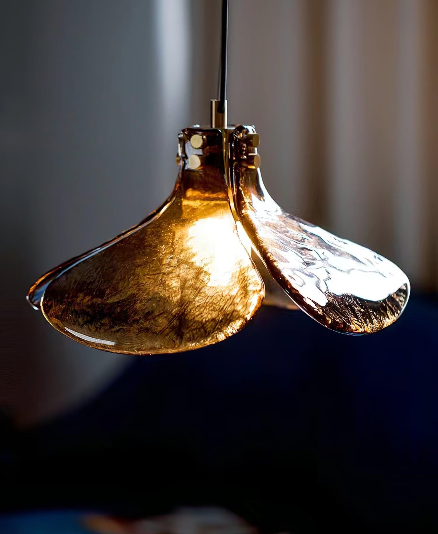 Vintage Clover Pendant Light M458