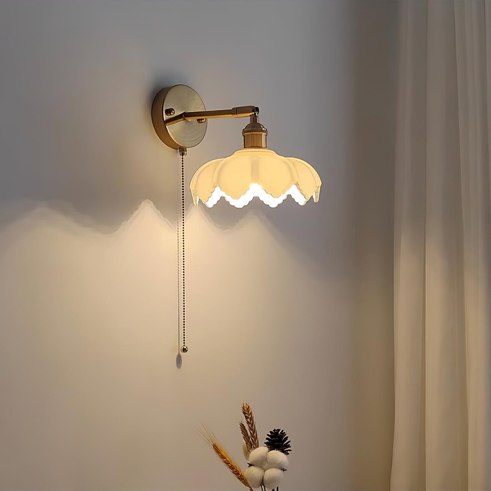 Lotus Rotatable Wall Lamp M459