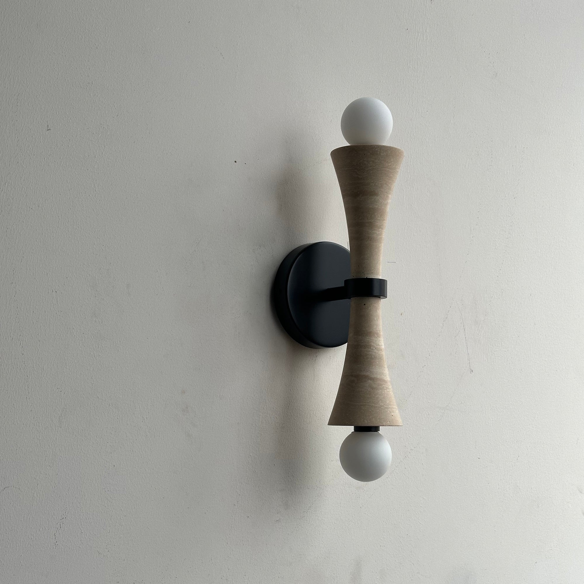 Dax Wall Lamp D642