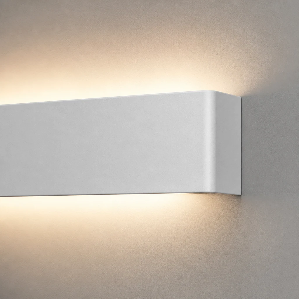 Dettaglio ravvicinato della finitura e del diffusore della lampada da parete a LED SIMIG Sleek.