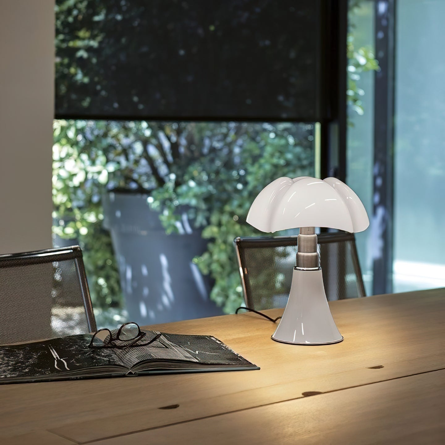 Petalica Table Lamp D160