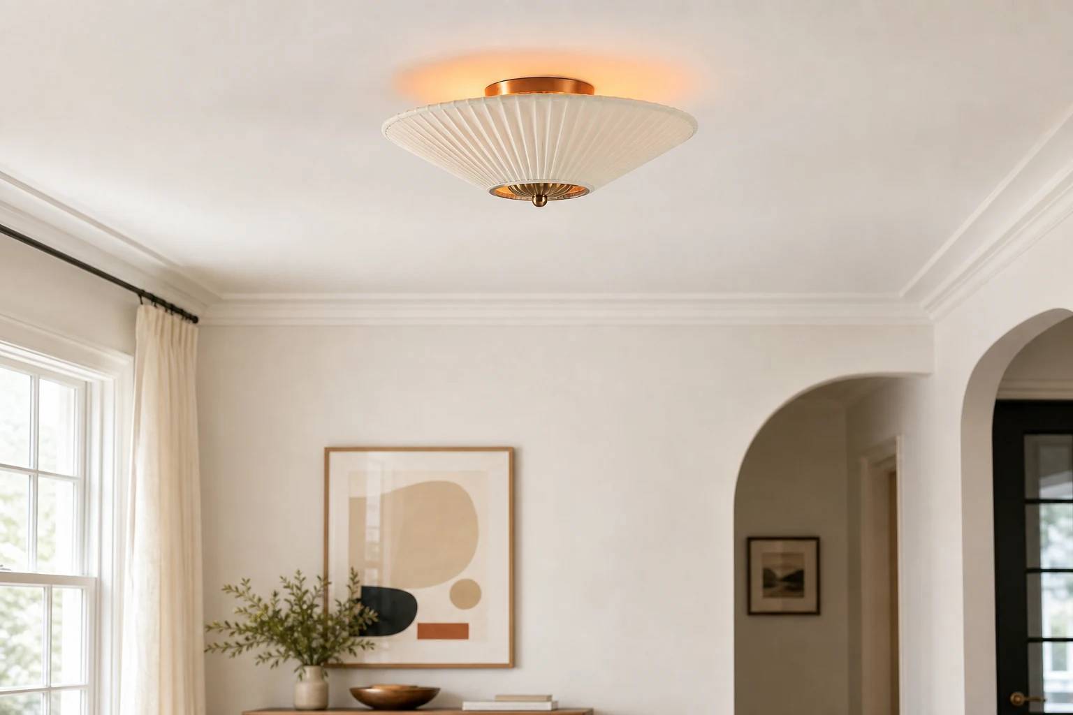 Lámpara de techo Elumina en una escena de interiorismo de estilo de vida.