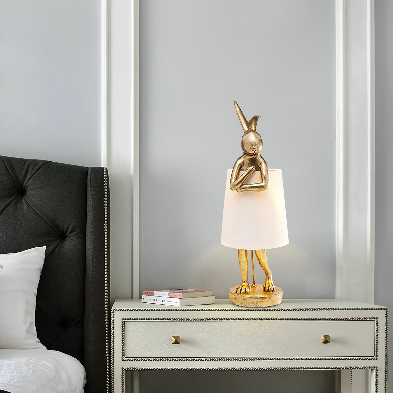 Chester Rabbit Table Lamp D575