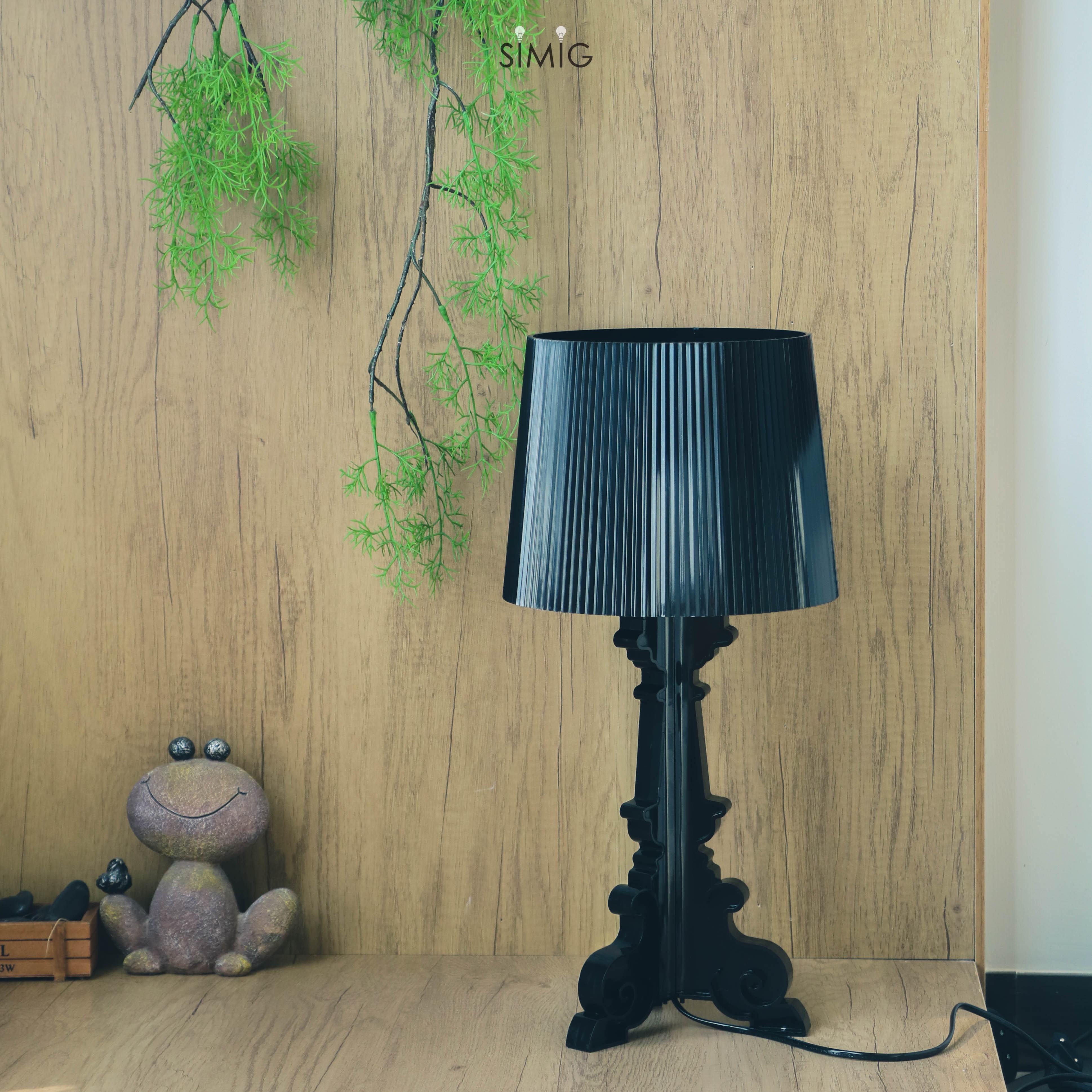 Baroque Style Acrylic Bourgie Table Lamp For Bedroom