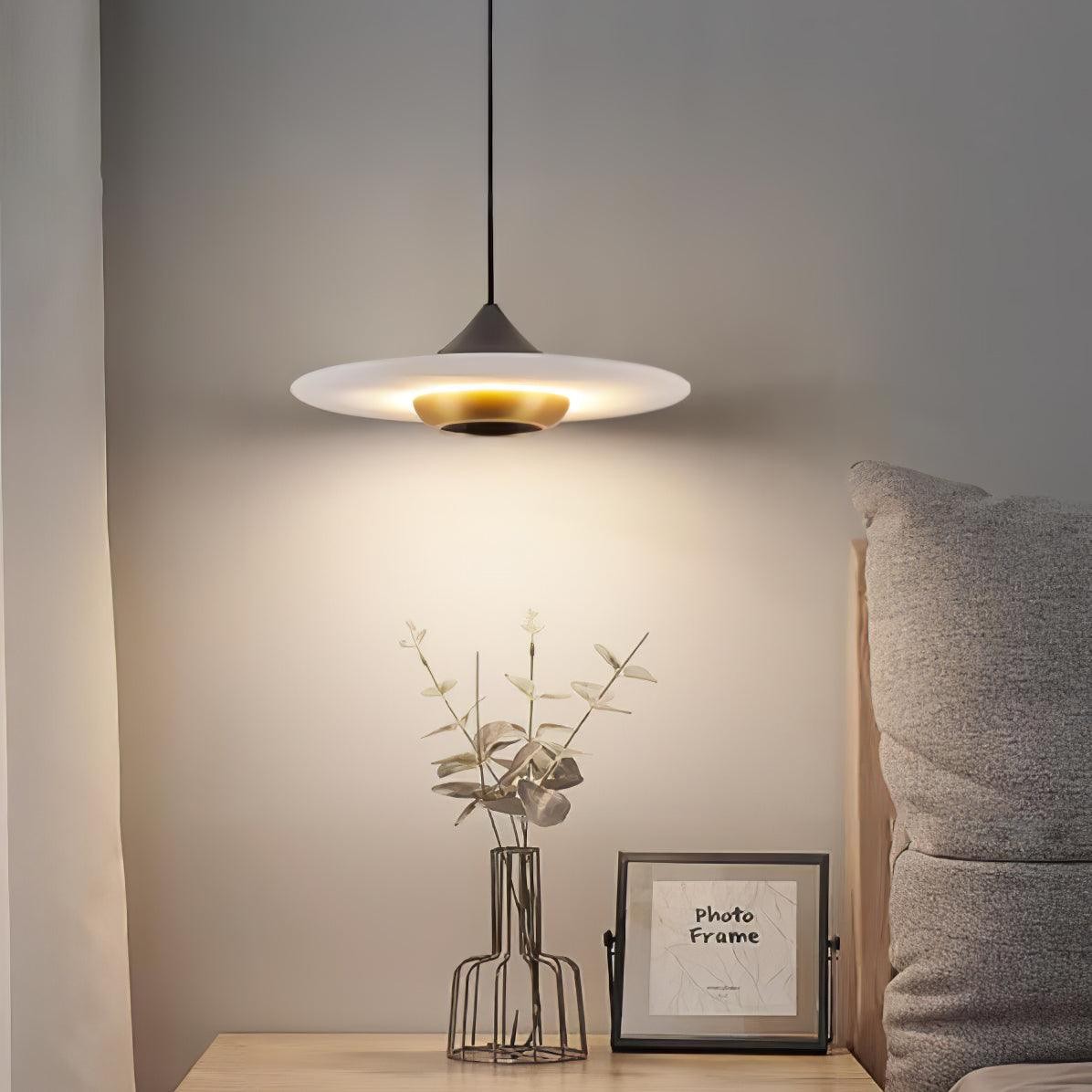 Flying Saucer Marble Pendant Lamp M558