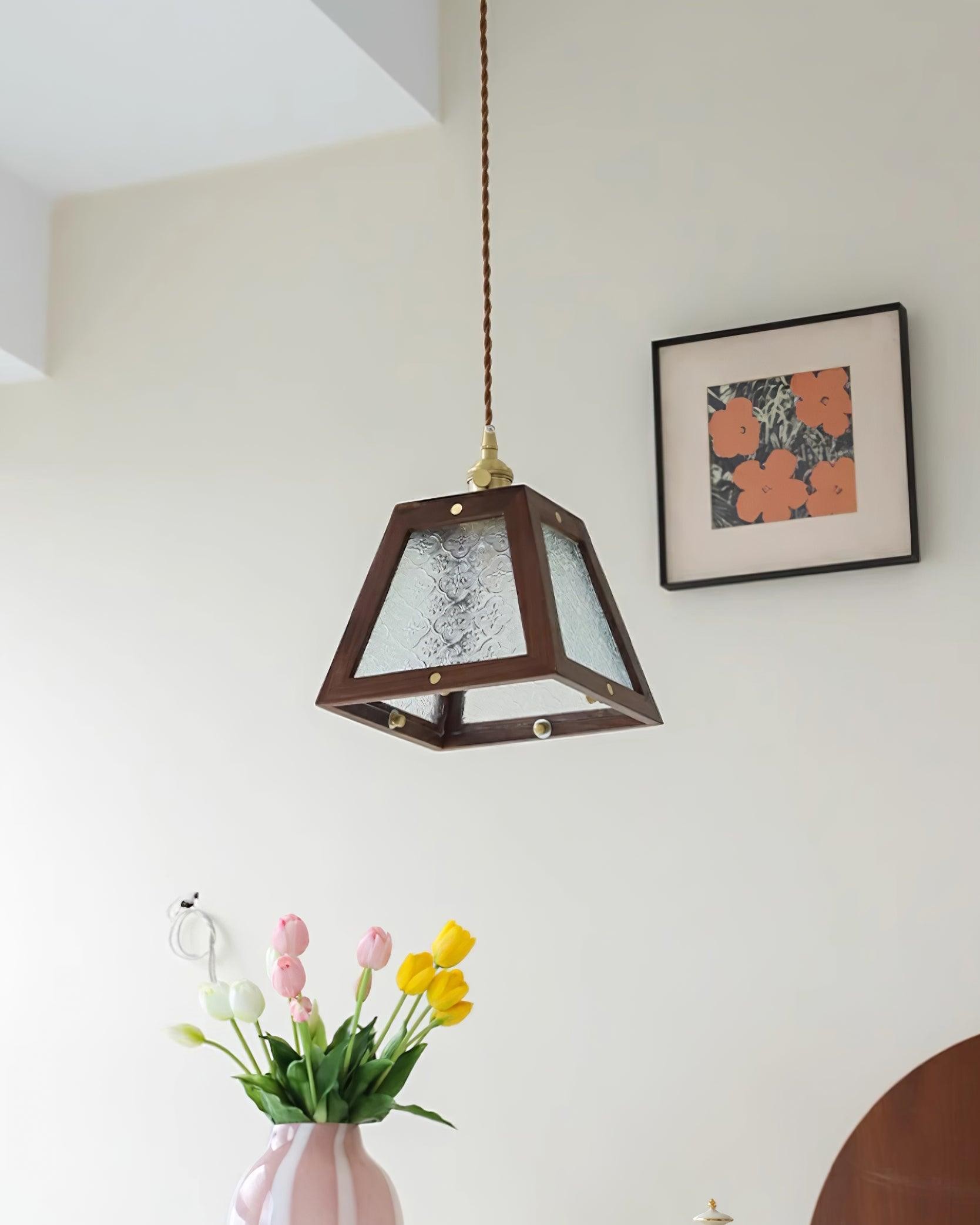 Retro Pattern Glass Pendant Lamp M399