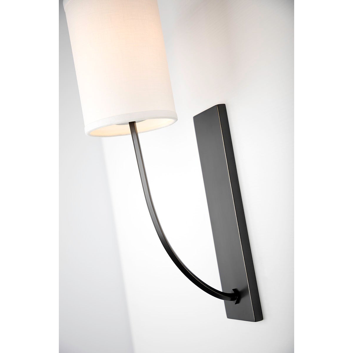 Colton Wall Lamp D555