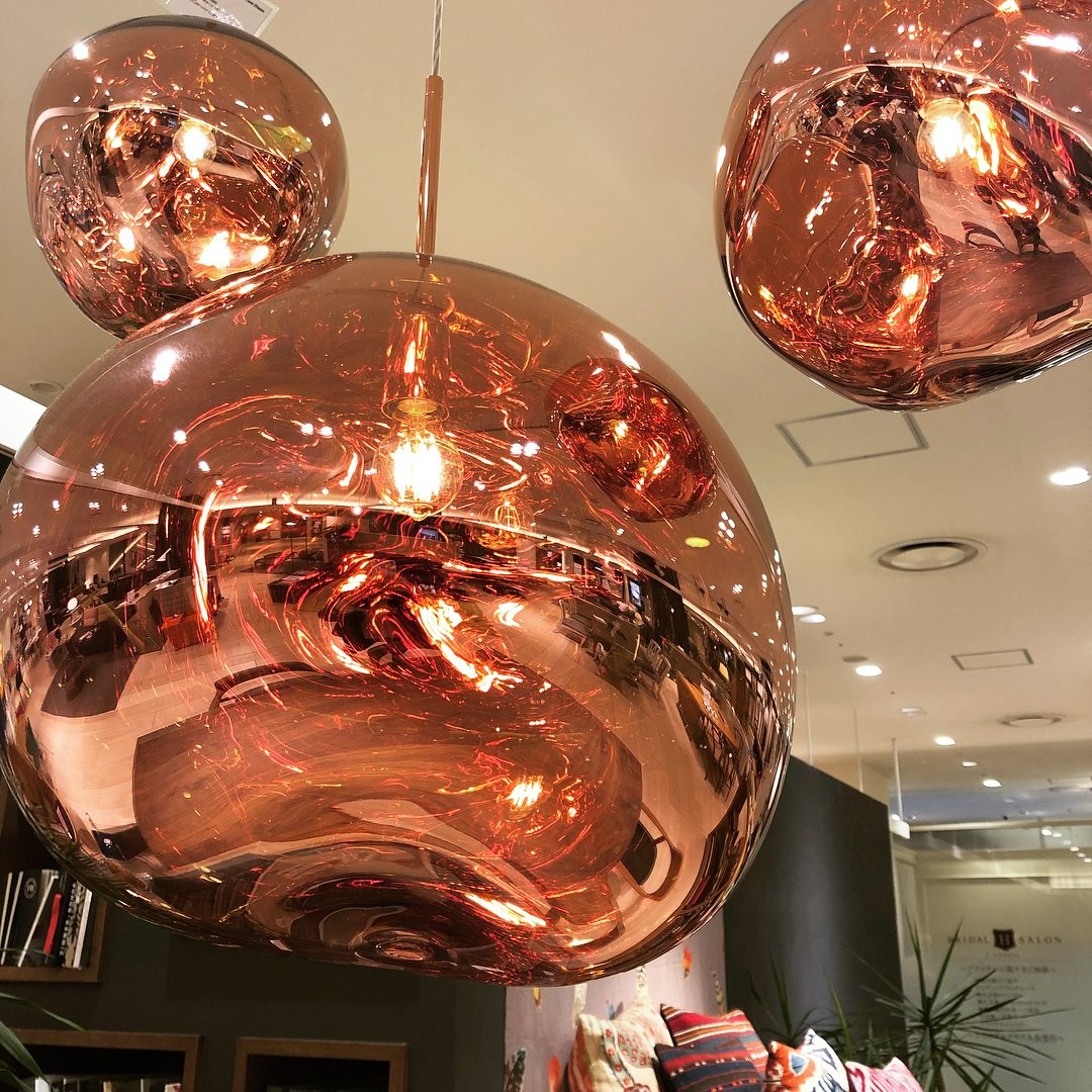 Dynamic Surface Glass Pendant Light S10
