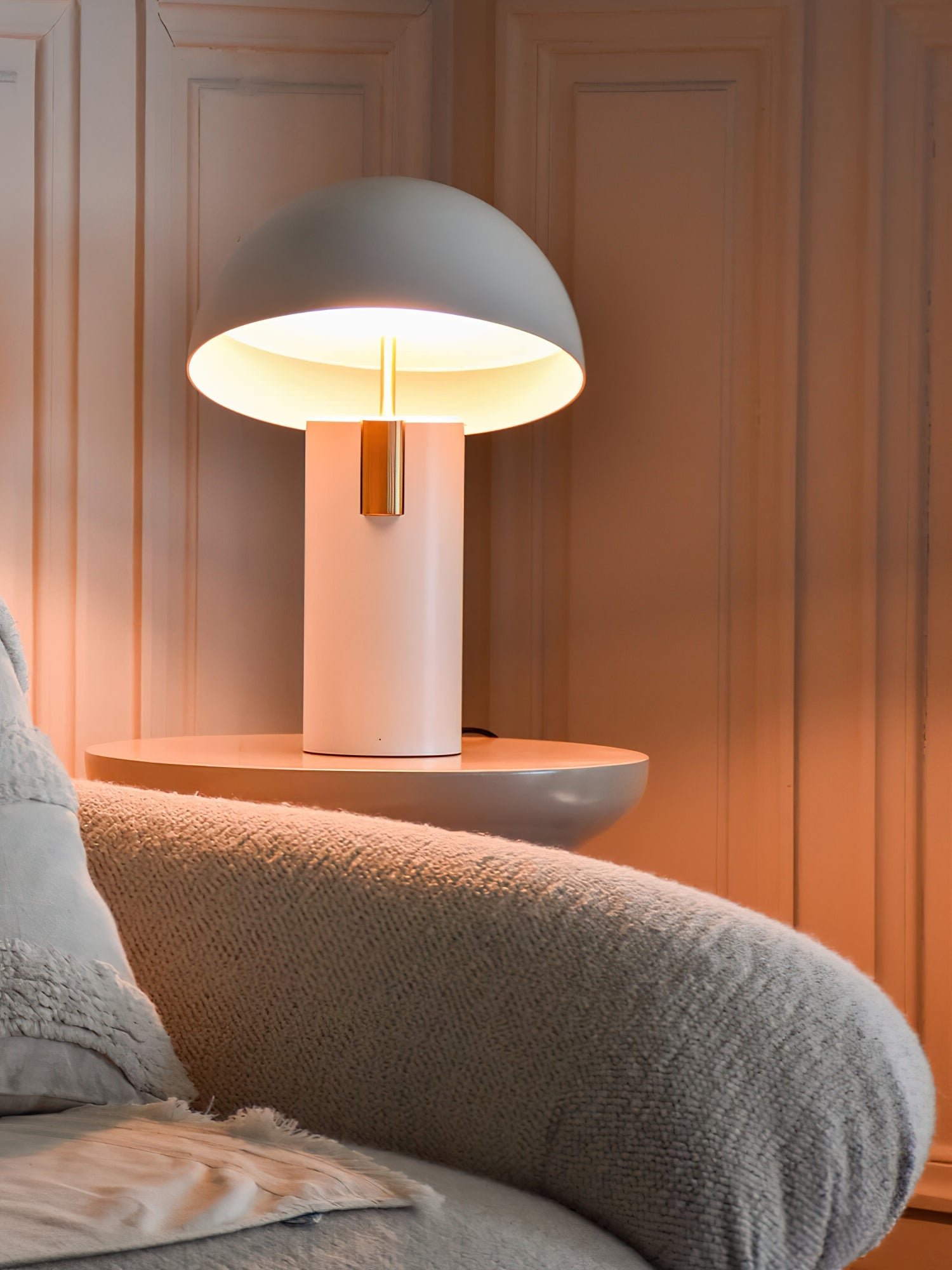 Avo Table Lamp D450