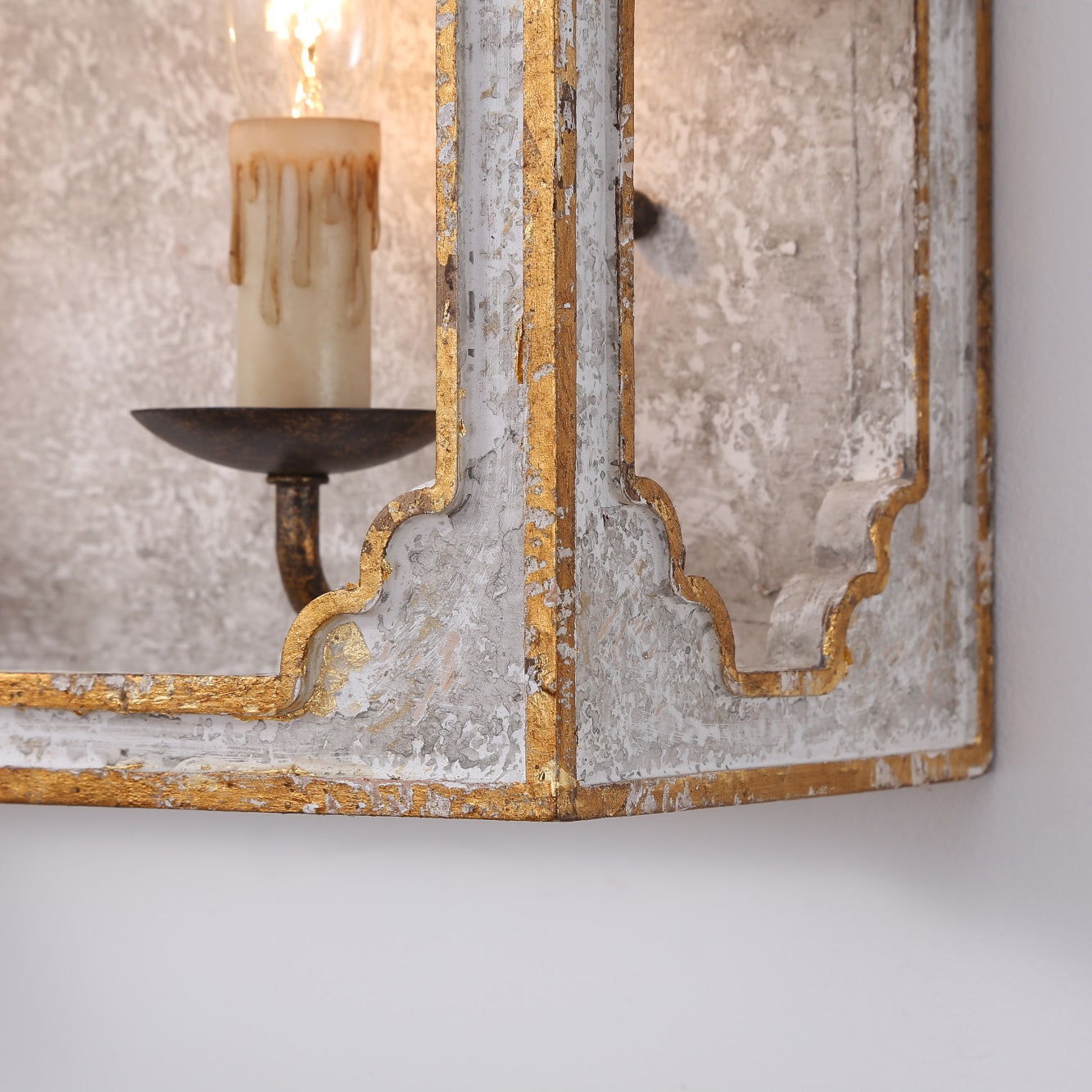 Boho Rustic Cube Sconce D630