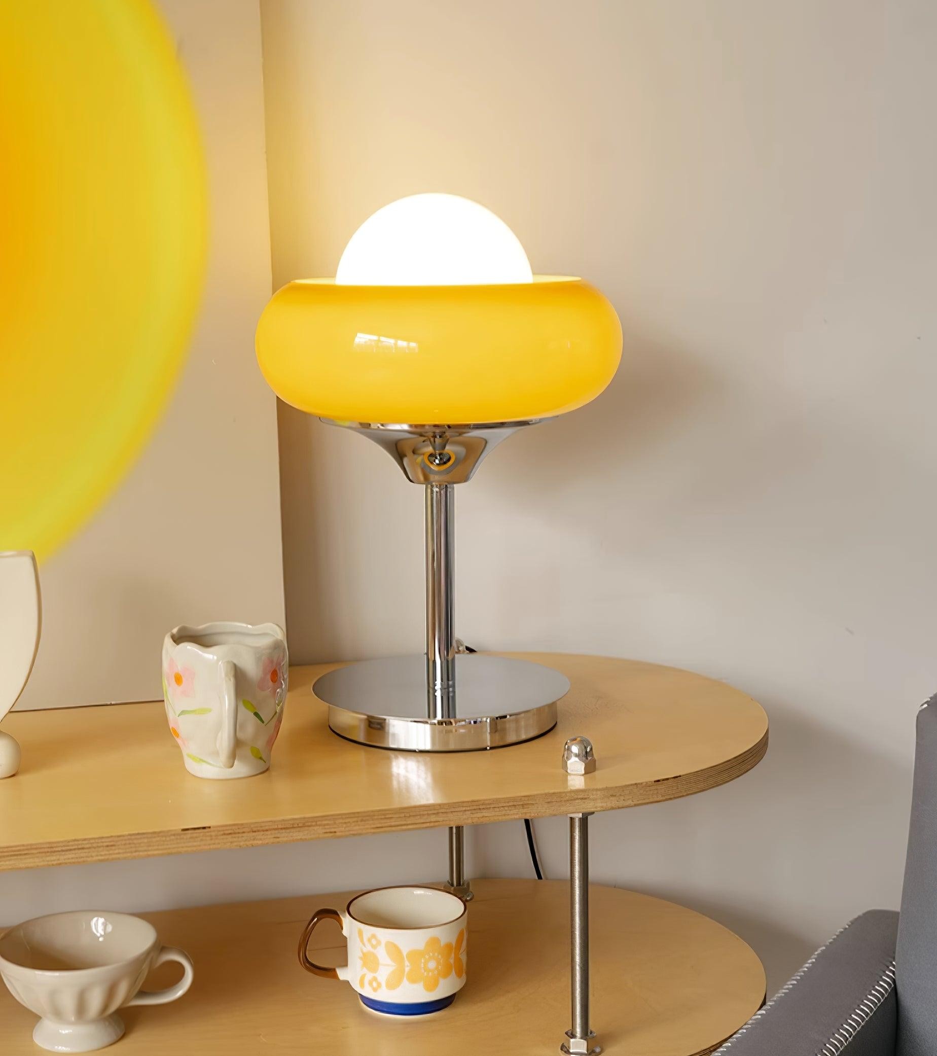 Vintage Cream Table Lamp for Bedroom M153