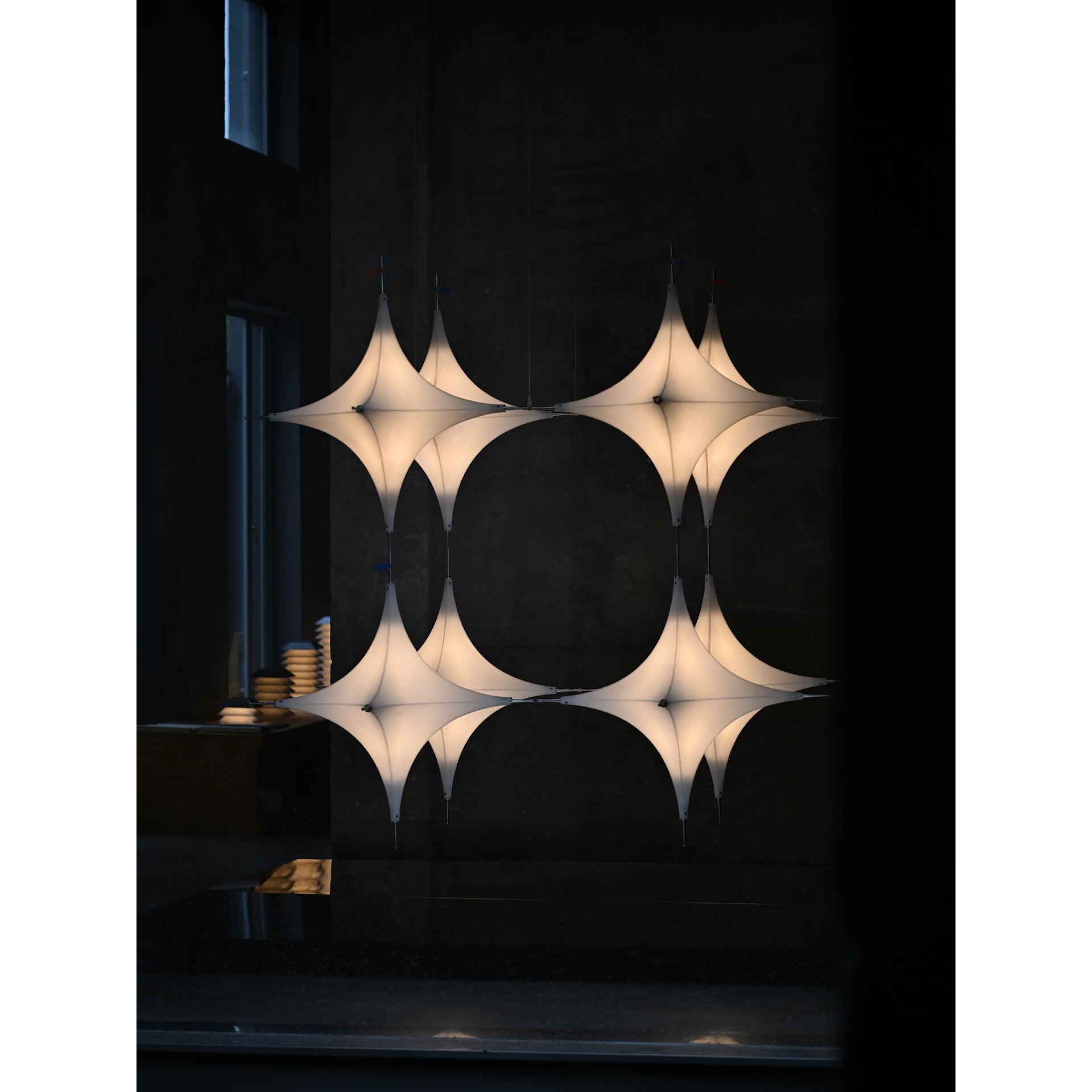 Polar Chandelier D703