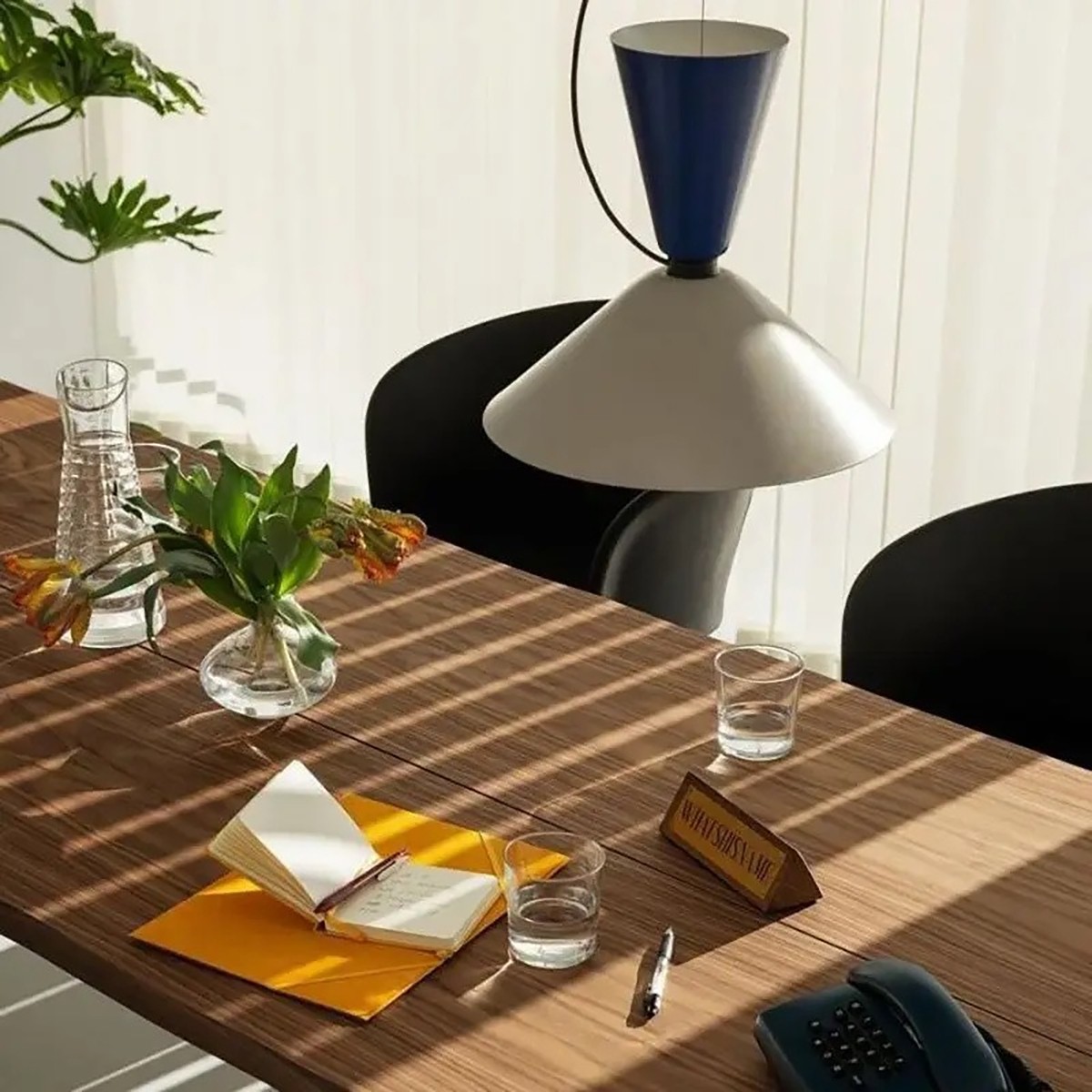 Sleek Alphabeta Pendant lamp in Vibrant Colors for Living Room S45