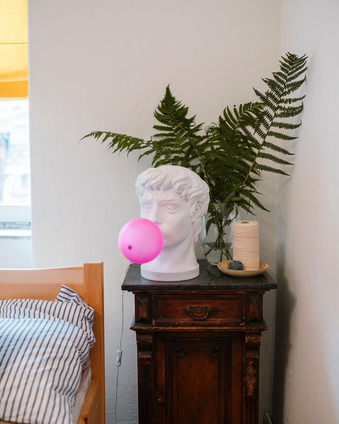 Wonder Artist Fashion Table Lamp M100