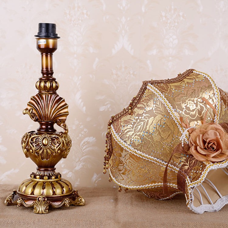 Pastoral Flower Lampshade Carved Table Lamp M13