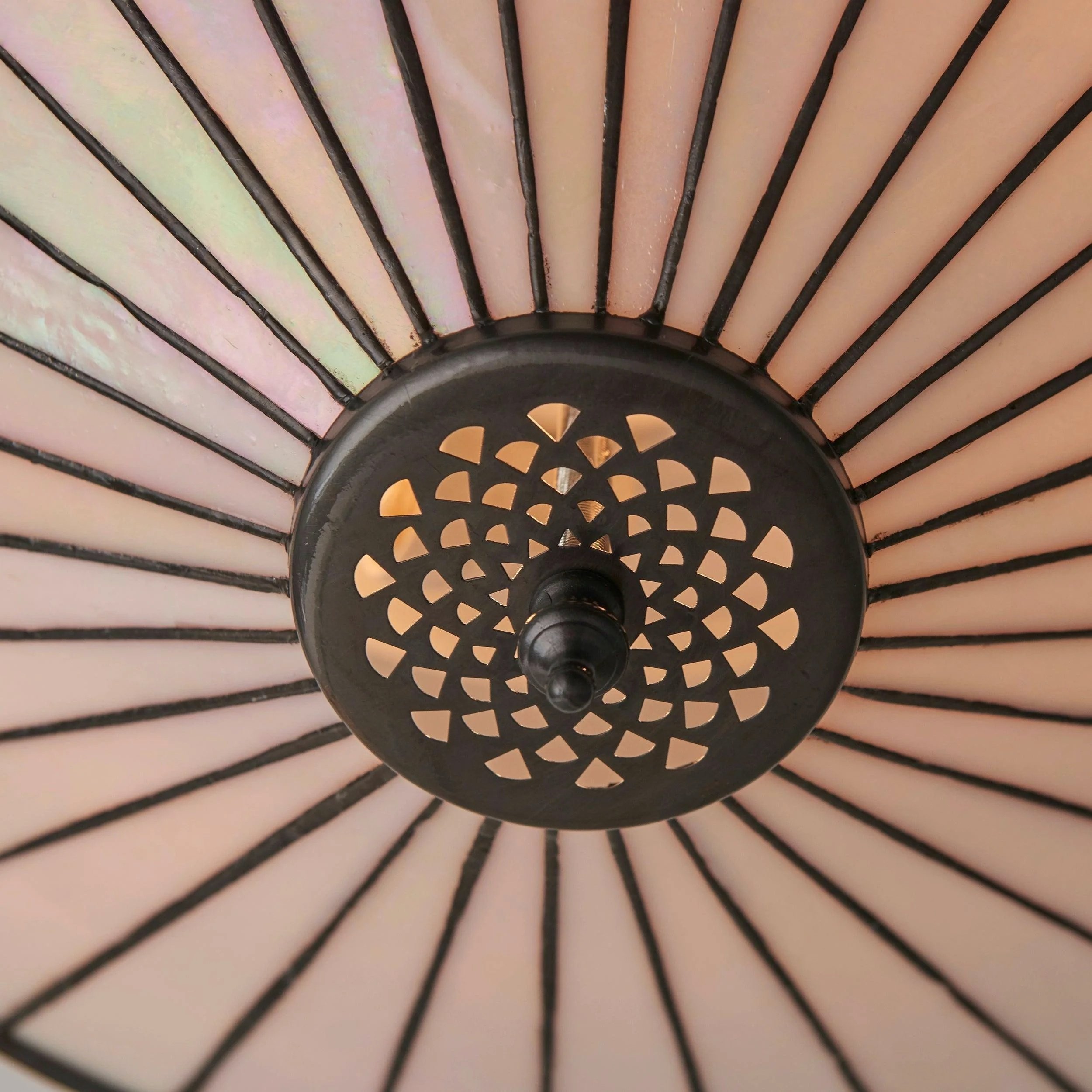 TiffStar Elegant Art Glass Flush Ceiling Light - Vintage-Inspired Ceiling Fixture for Home Interiors T634