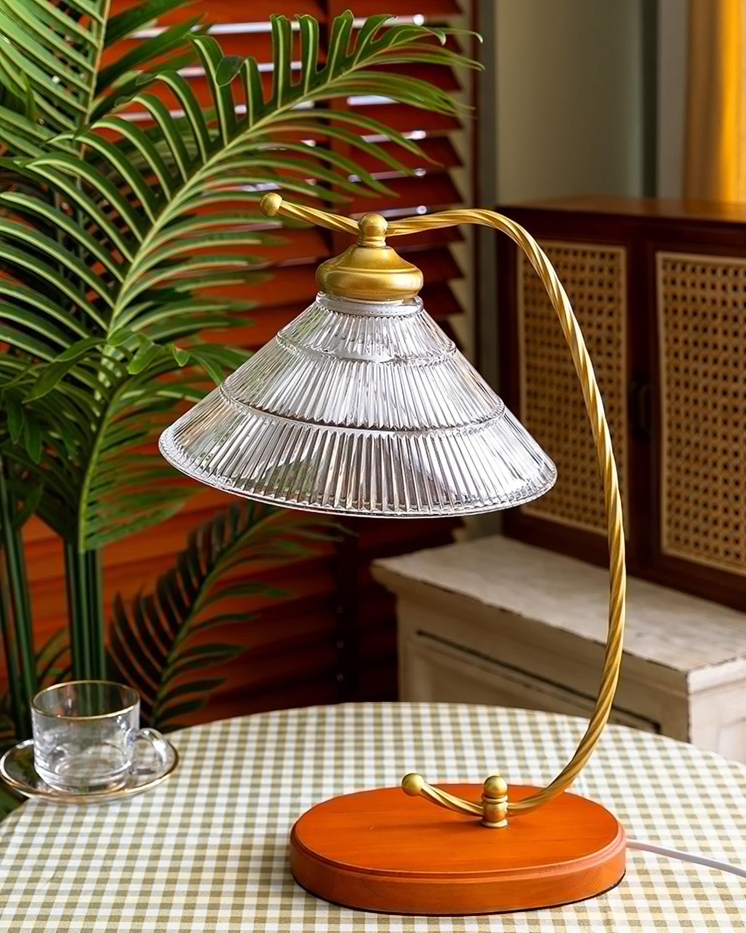 Glass Shade Vintage Reading Lamp M372