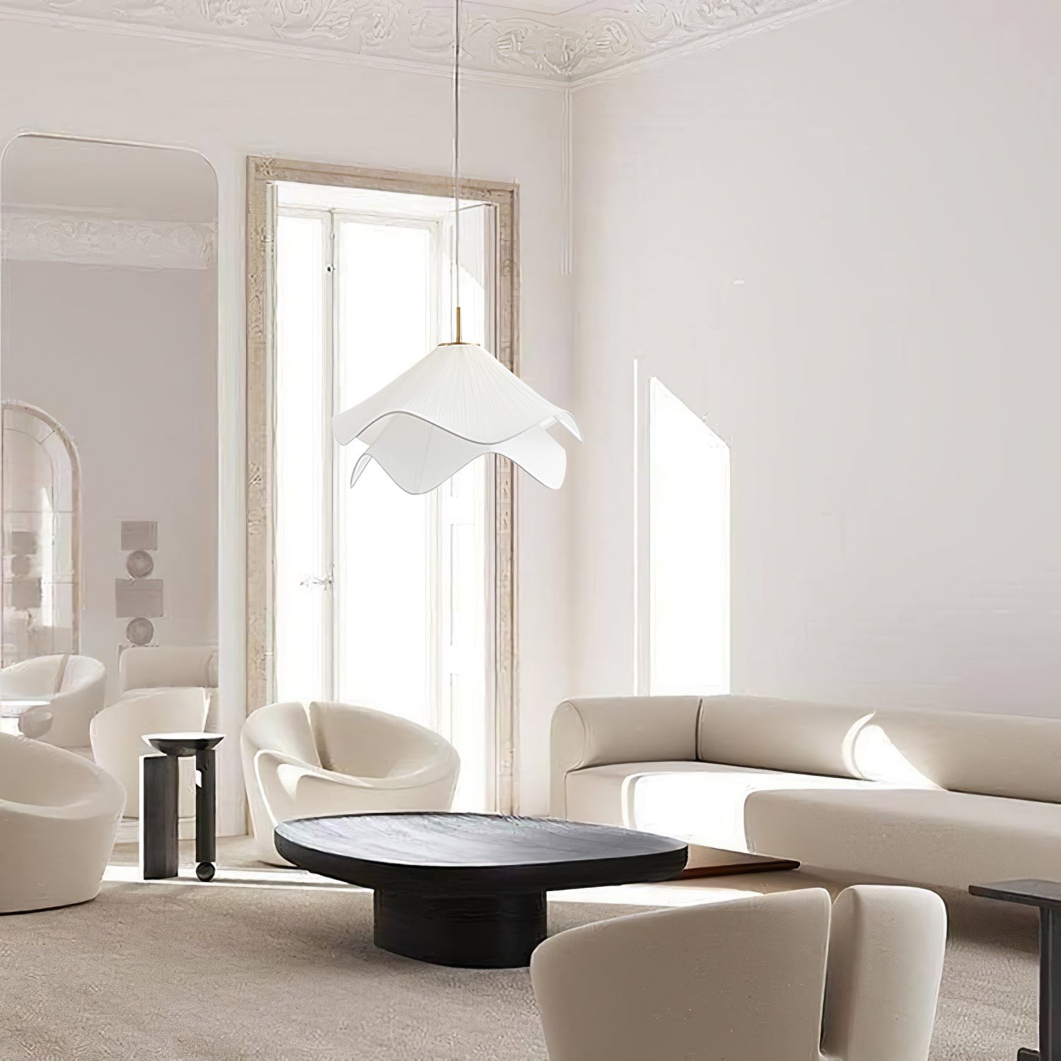 Ethereal Elegant Floral Pendant Light - Adjustable Modern Ceiling Fixture for Living Rooms T087