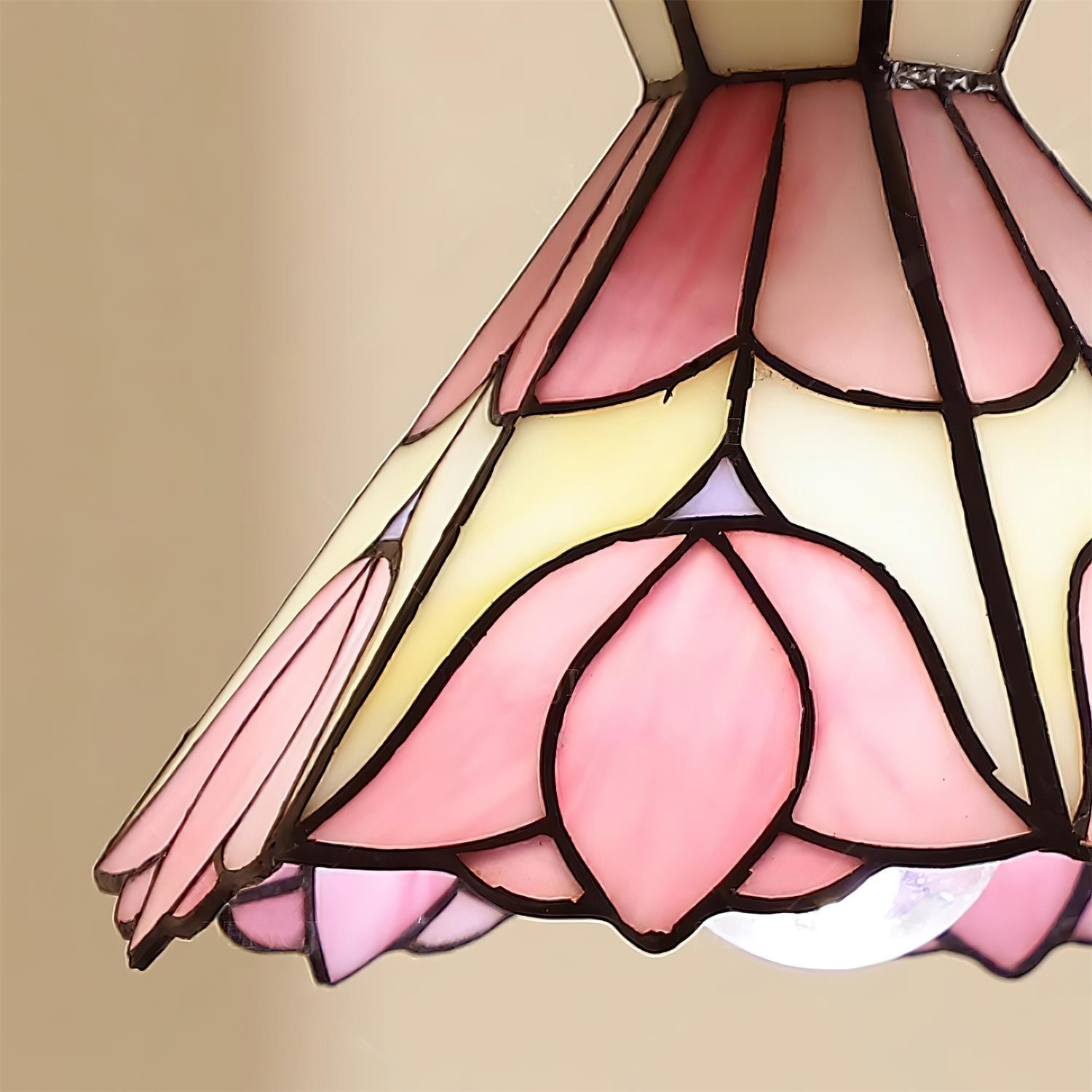 Sevra Floral Stained Glass Pendant Light Tiffany Inspired Hanging Ceiling Lamp for Living Room T564