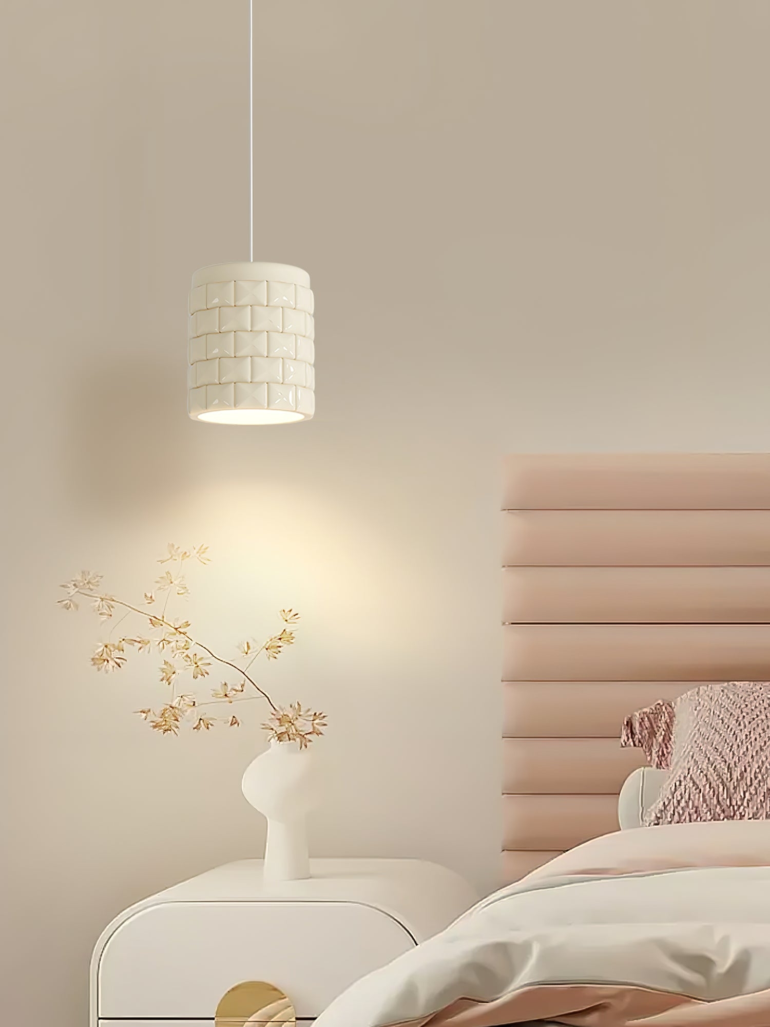 Lysne Girl Pendant Lamp D410