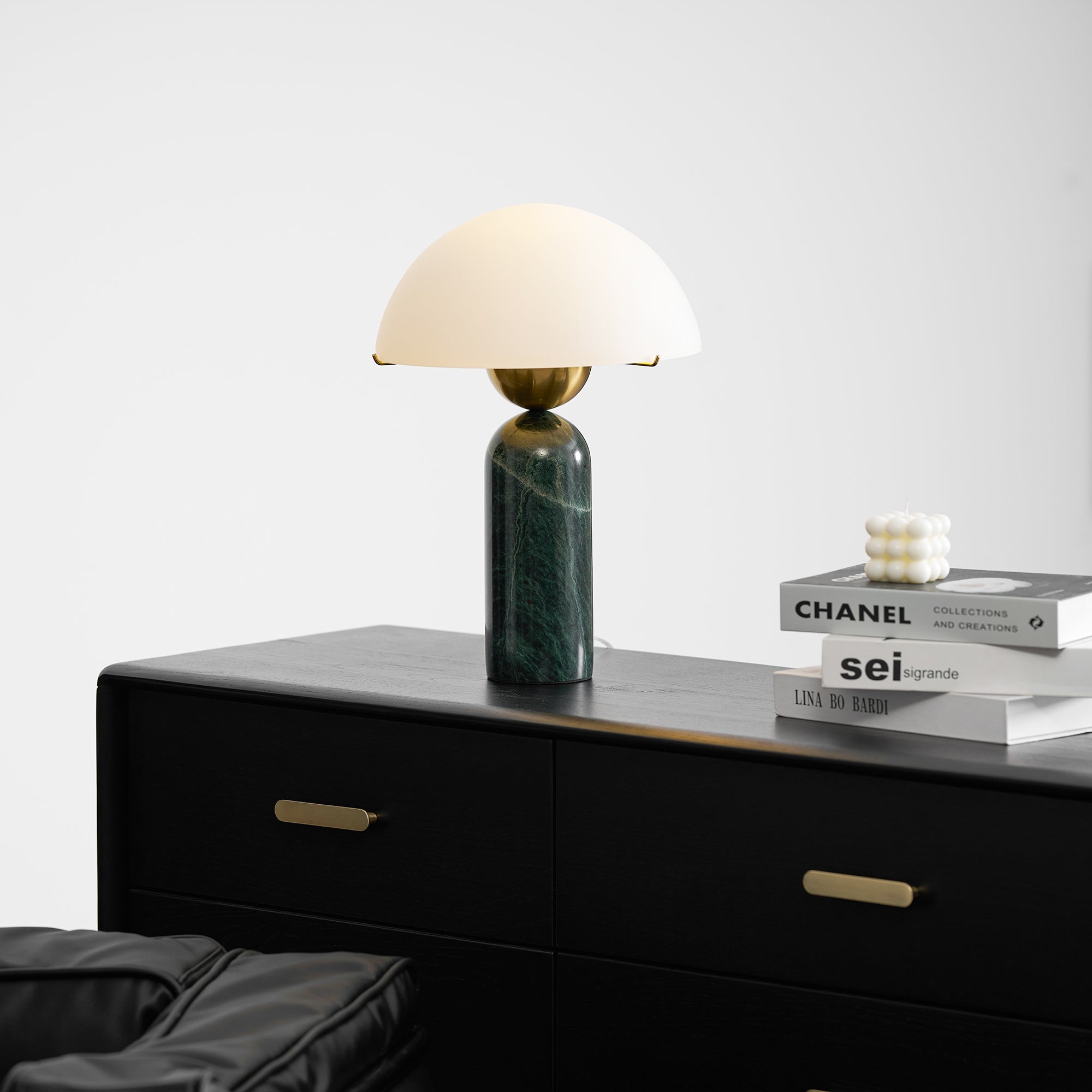 Peono Alabaster Table Lamp D440