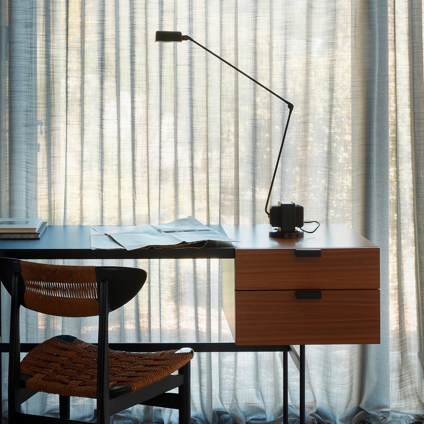 Daphine Table Lamp D446