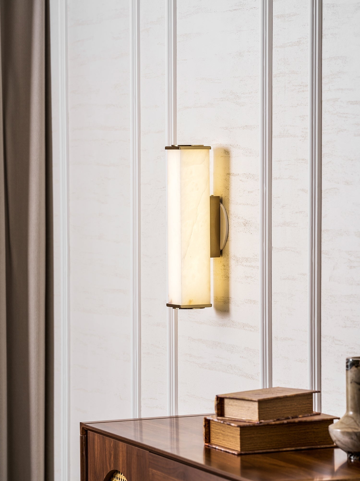 Cuboid Alabaster Wall Light D398