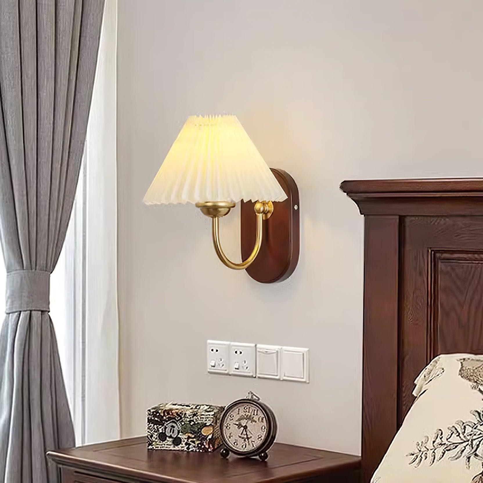 Modern Fashion Wall Lamp for Bedroom M148